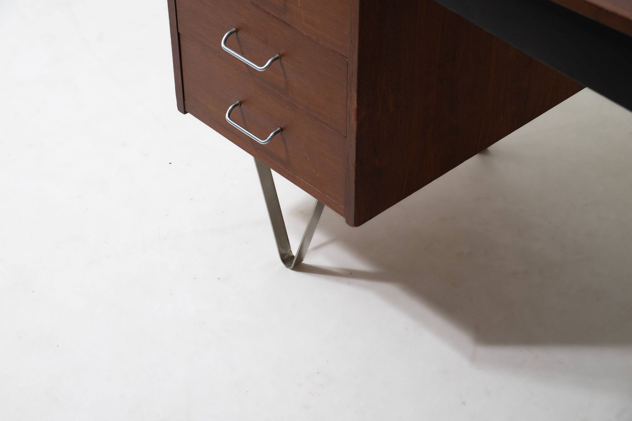 Floating minimalist hairpin desk by Nijkerk, 1950s