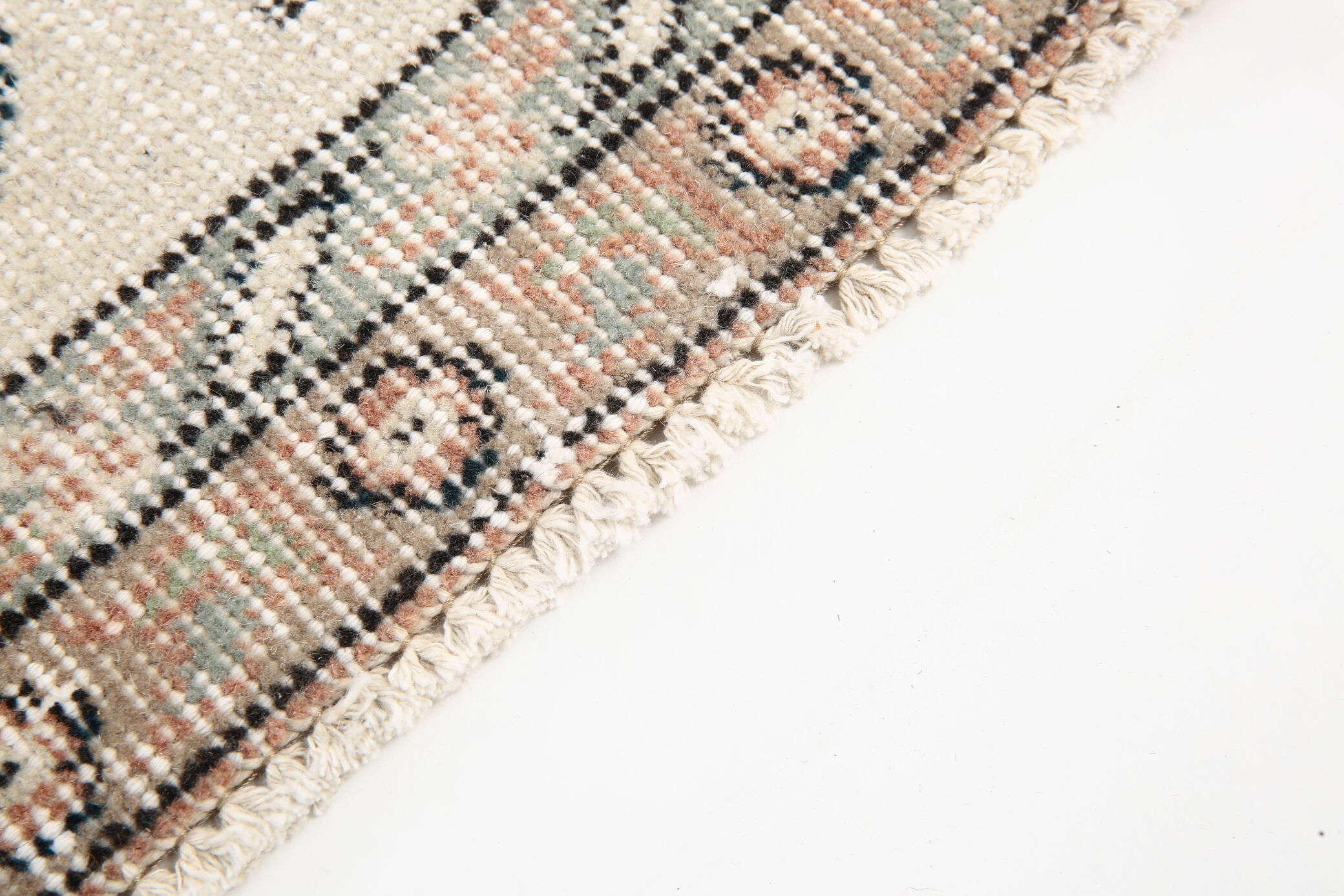 Oversize salmon rug 326x224cm