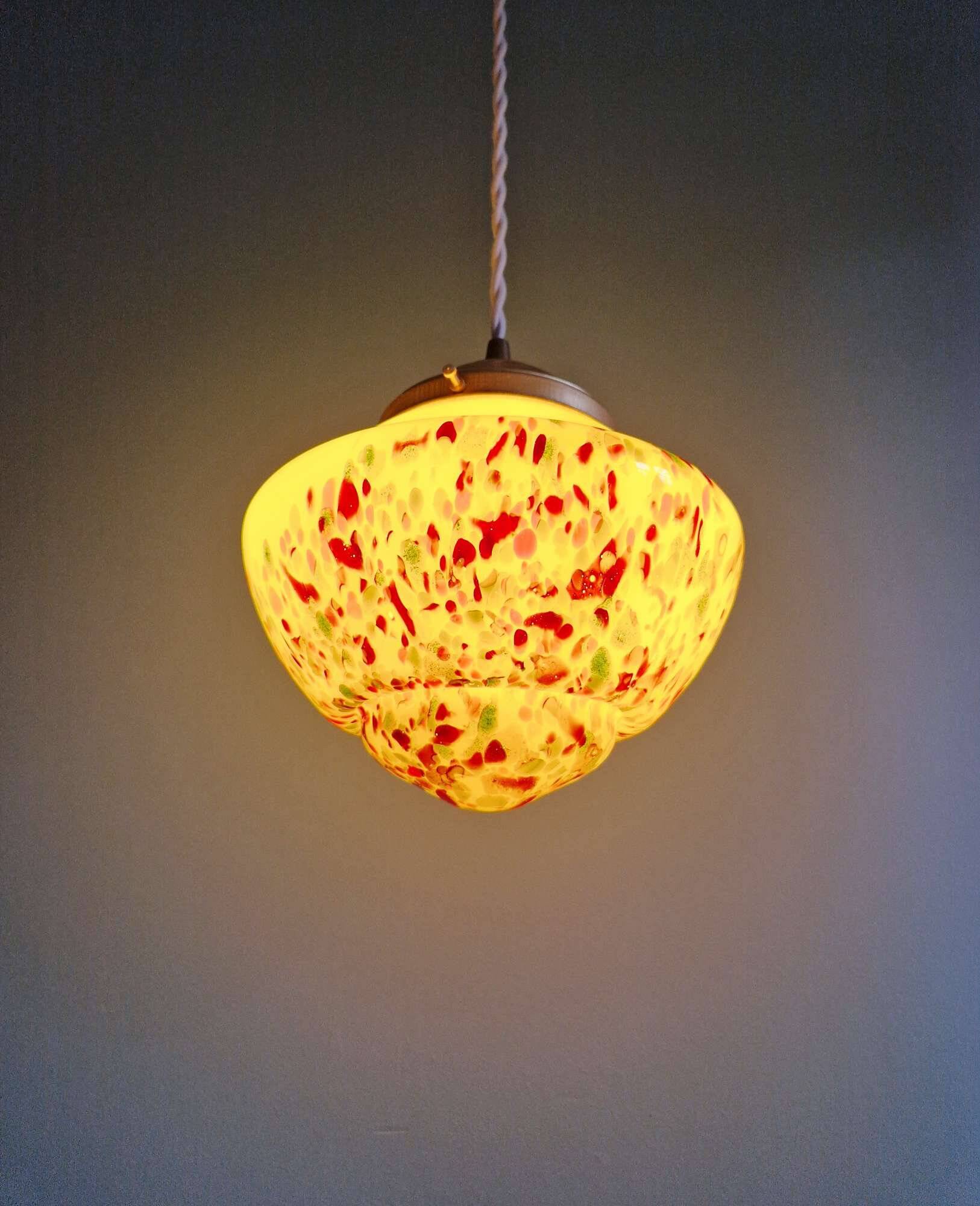 Suspension art déco en verre moucheté multicolore, années 1930