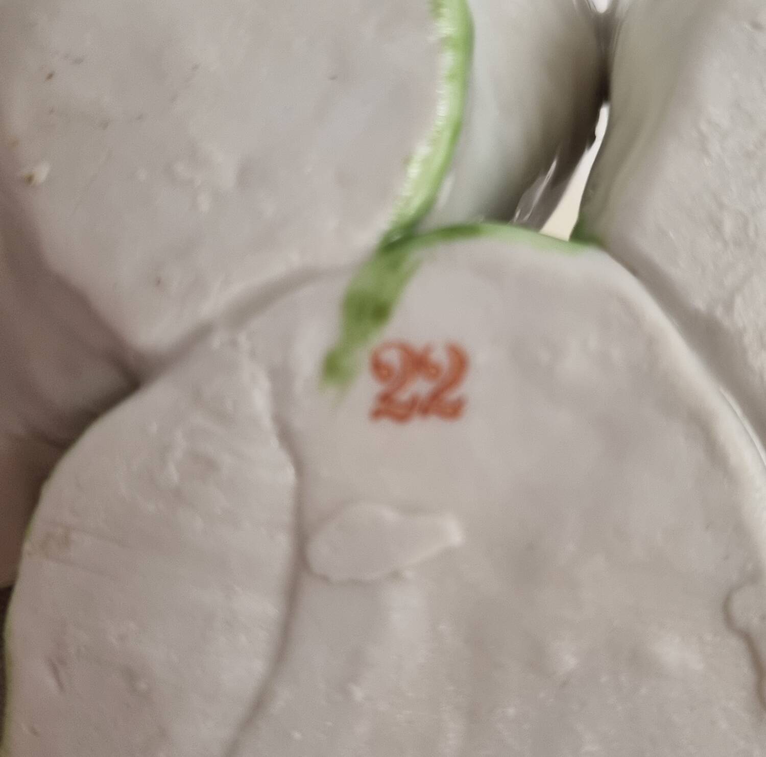 Salerons porcelaine de Limoges coq &poules