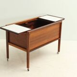 Rolling bar cabinet in rosewood by Dyrlund, Denmark, 1960s.