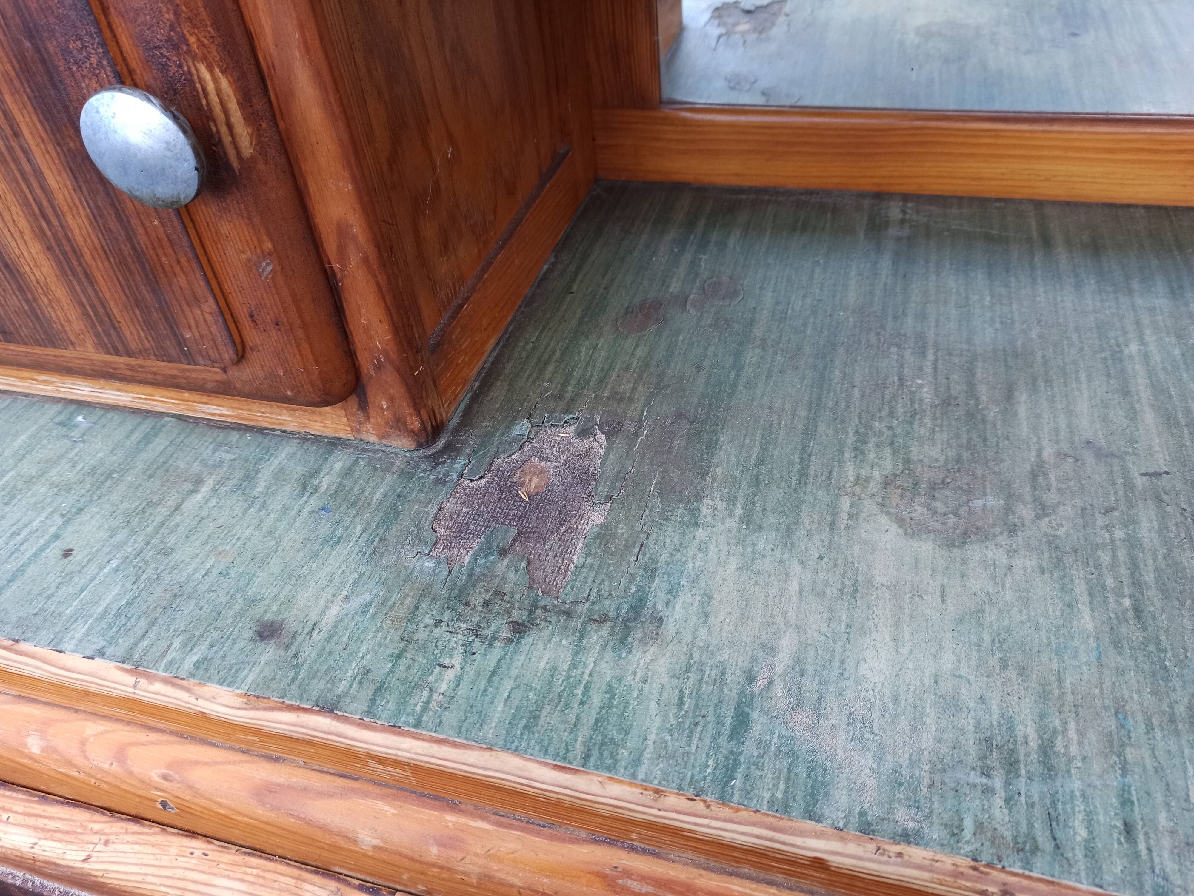 Mado buffet in its mirror kitchen buffet juice