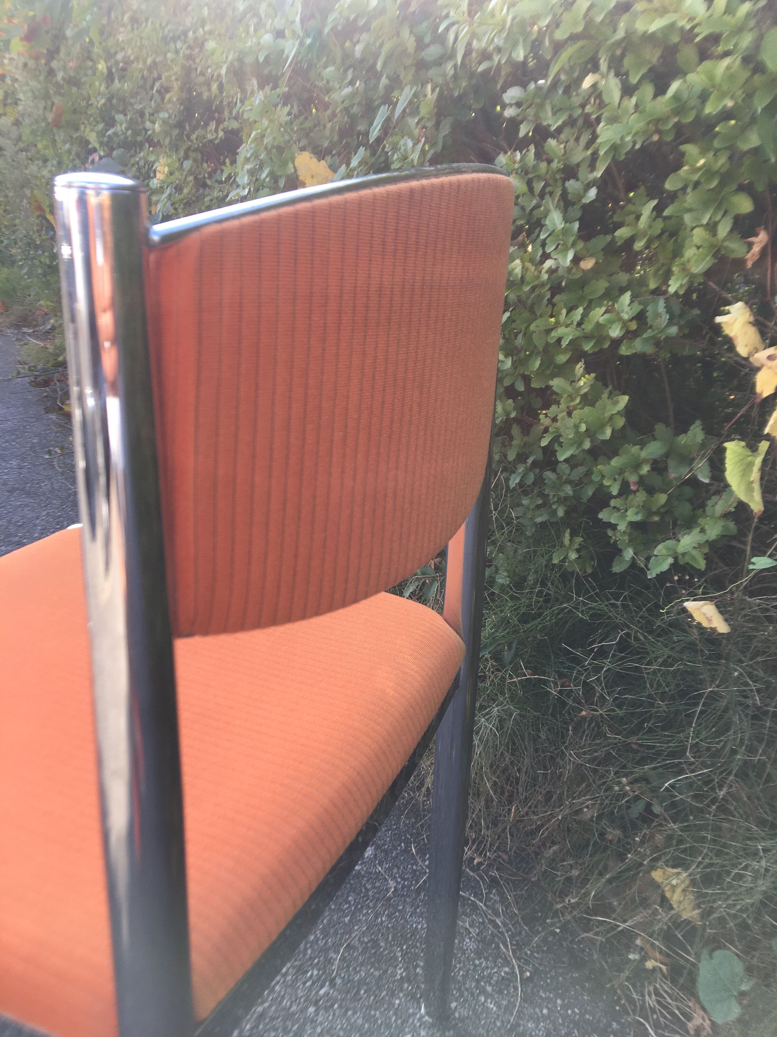 Ensemble 3 chaises acier chromé avec 1 tabouret 70’s
