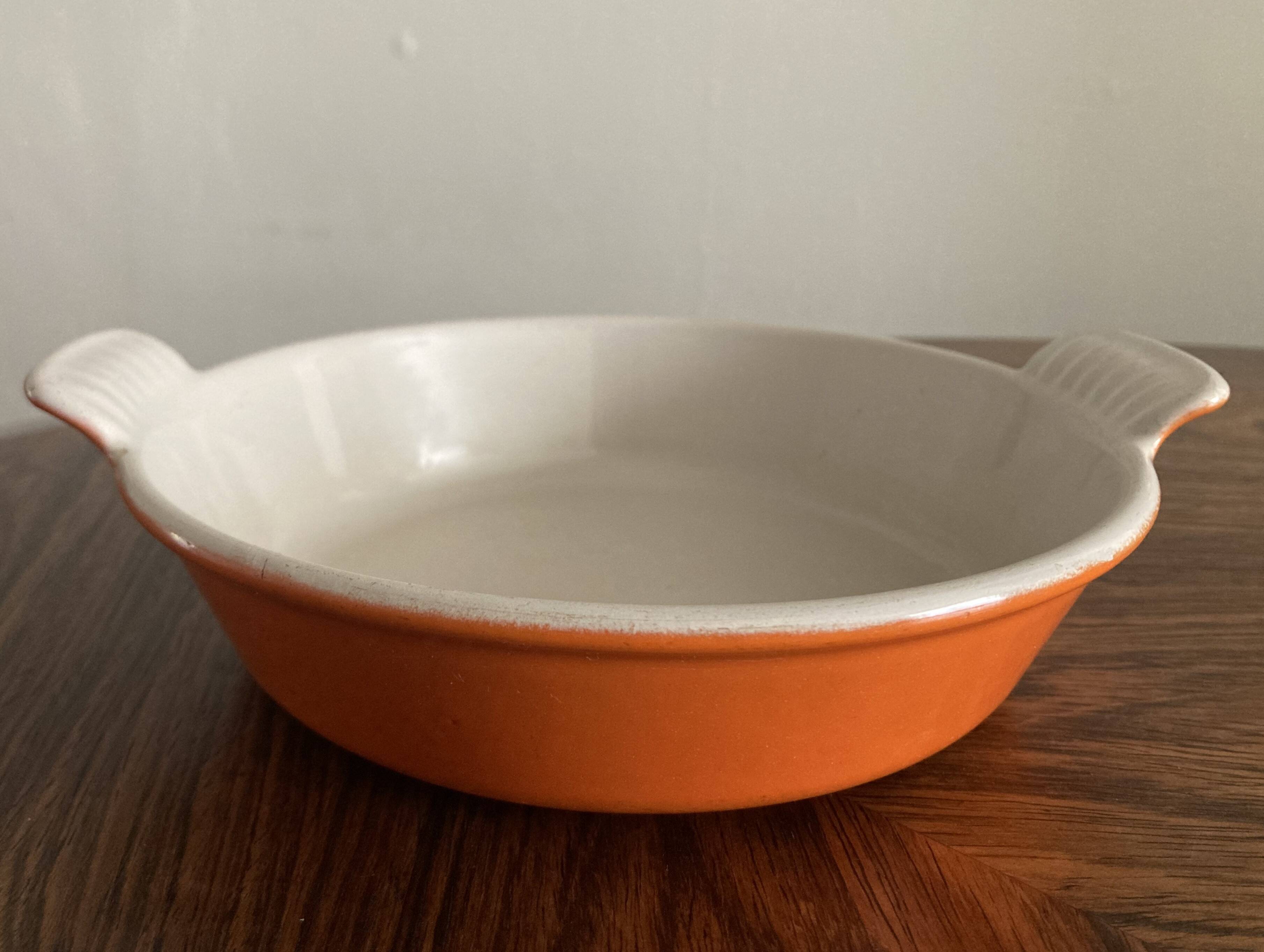 Enameled cast iron gratin dish