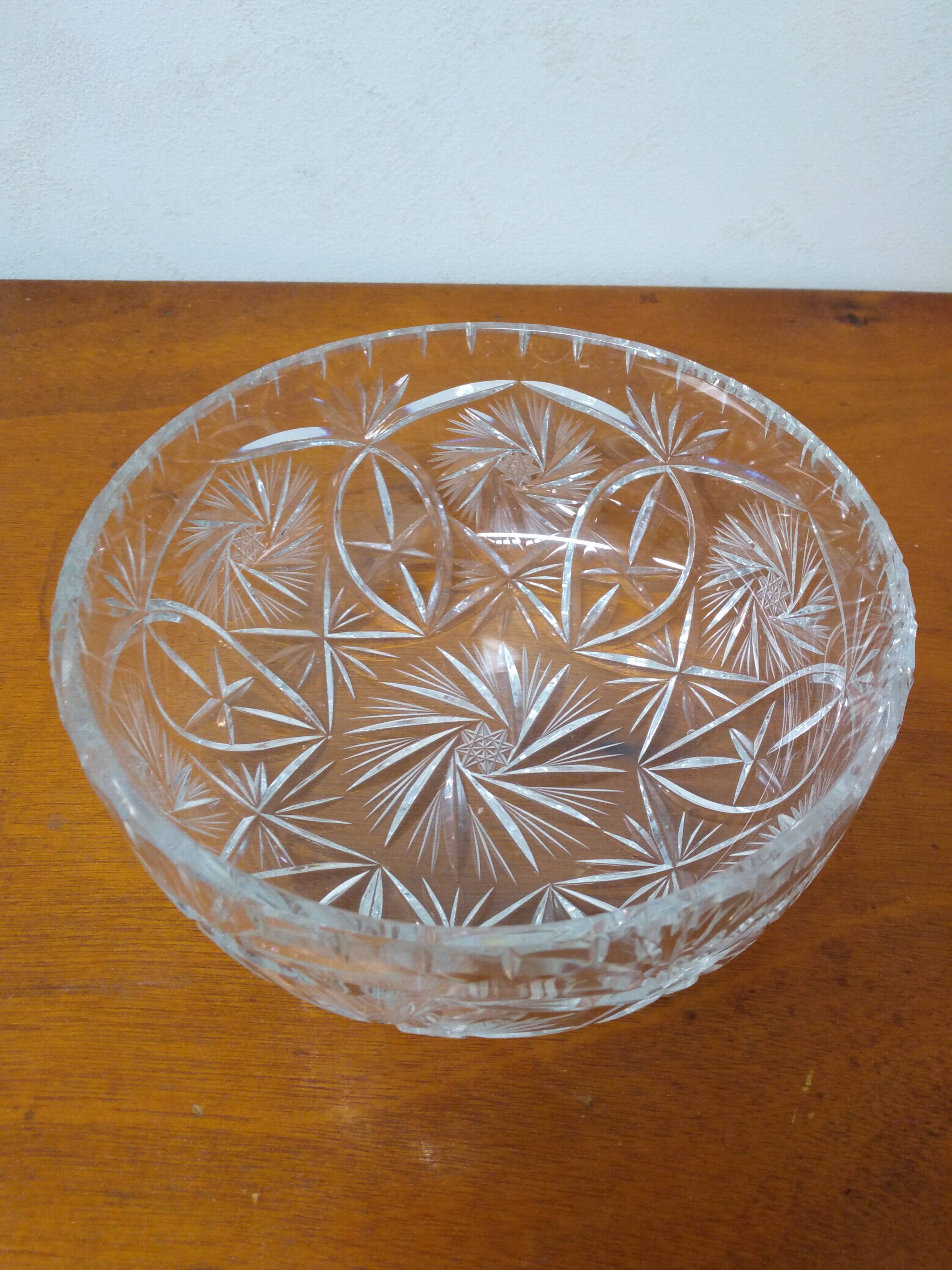 Cut crystal salad bowl