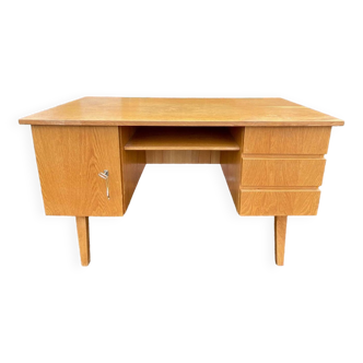 Vintage desk from the 50s