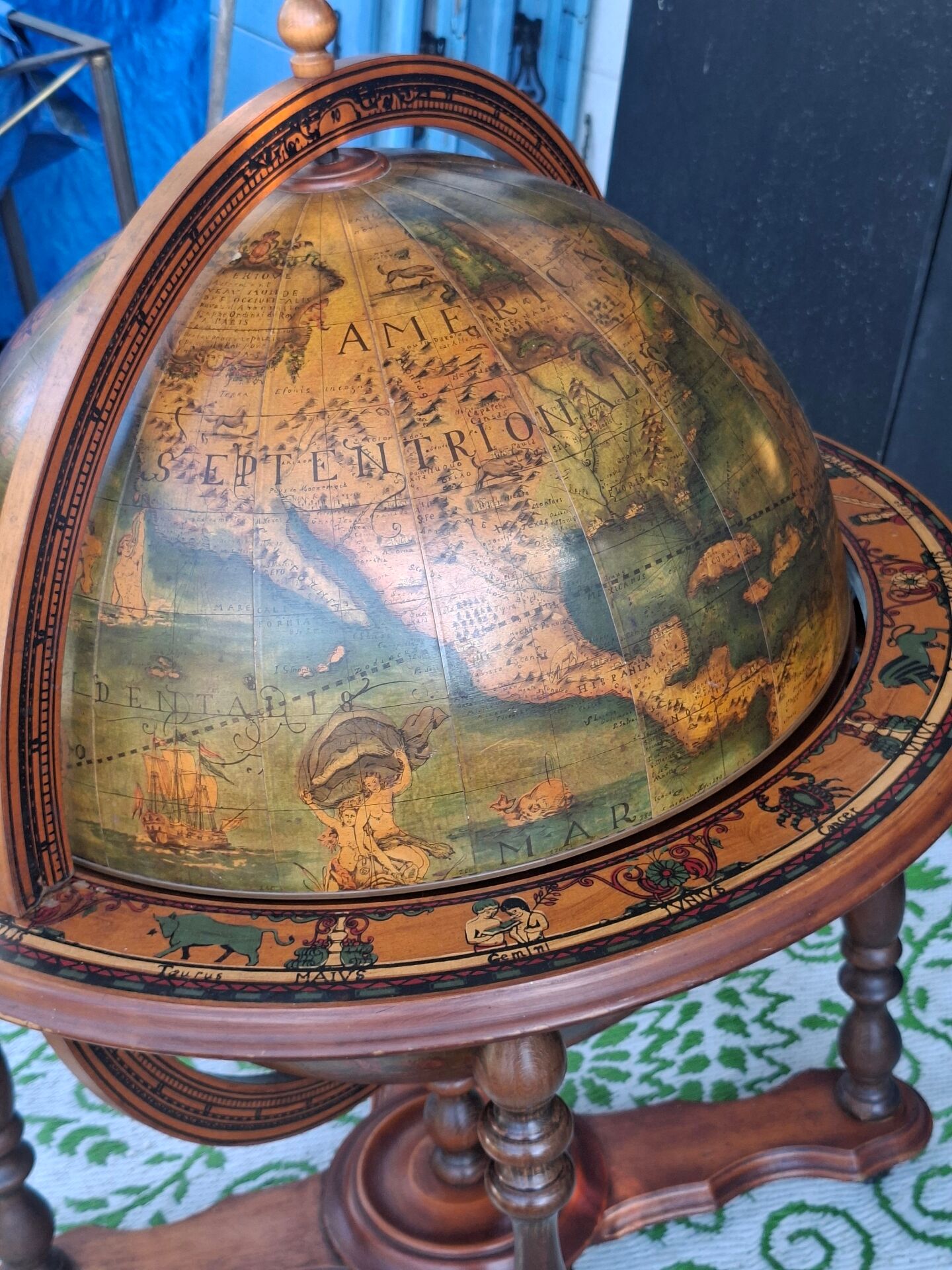 Bar world map