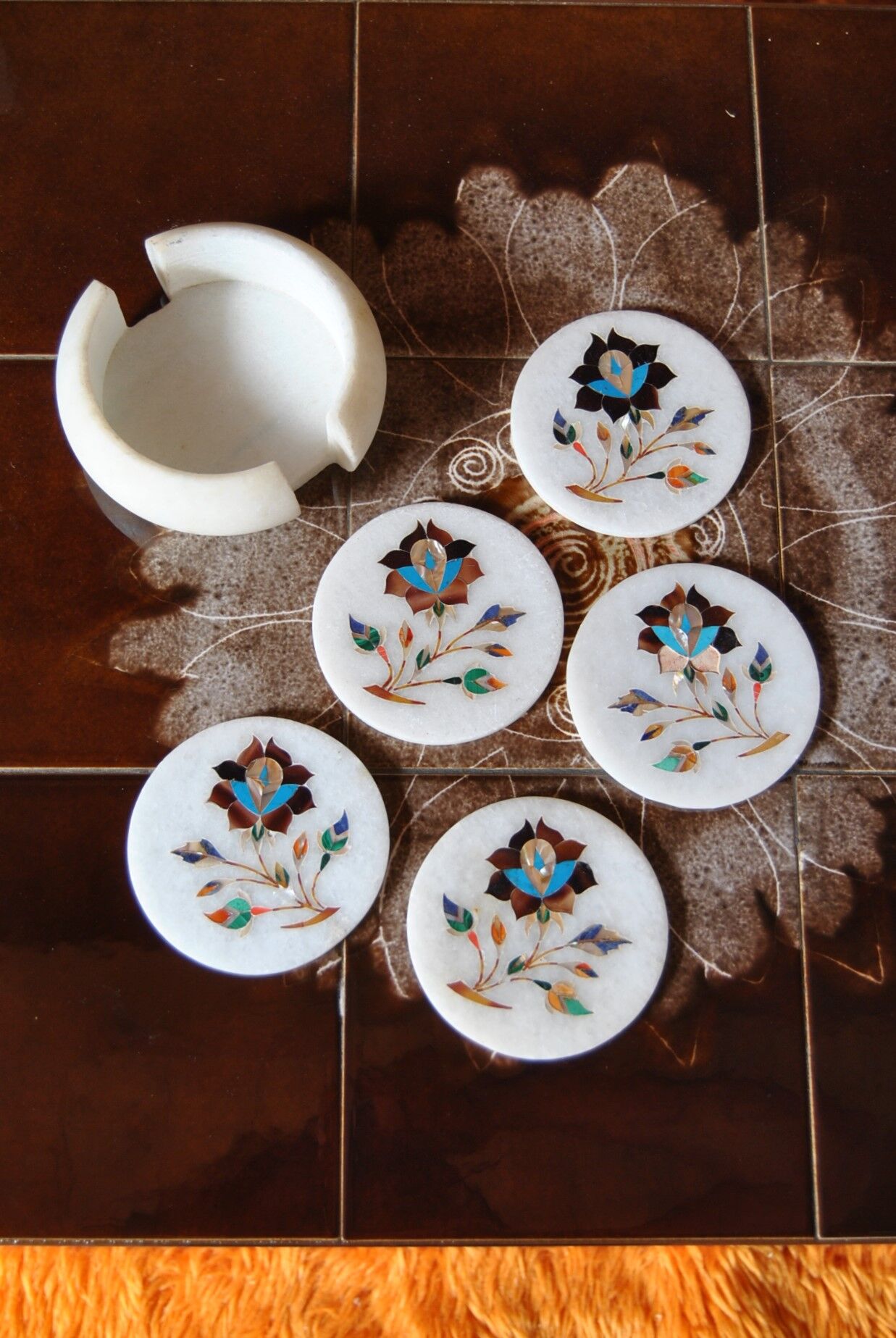 Set of 5 marble and inlaid stone coasters - Artisanal