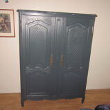 Old anthracite grey cabinet