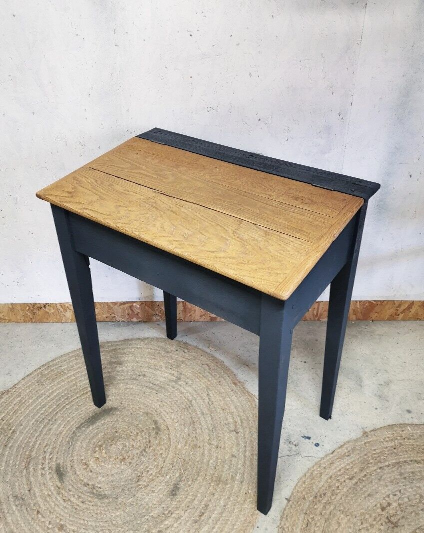 Wooden slanted desk