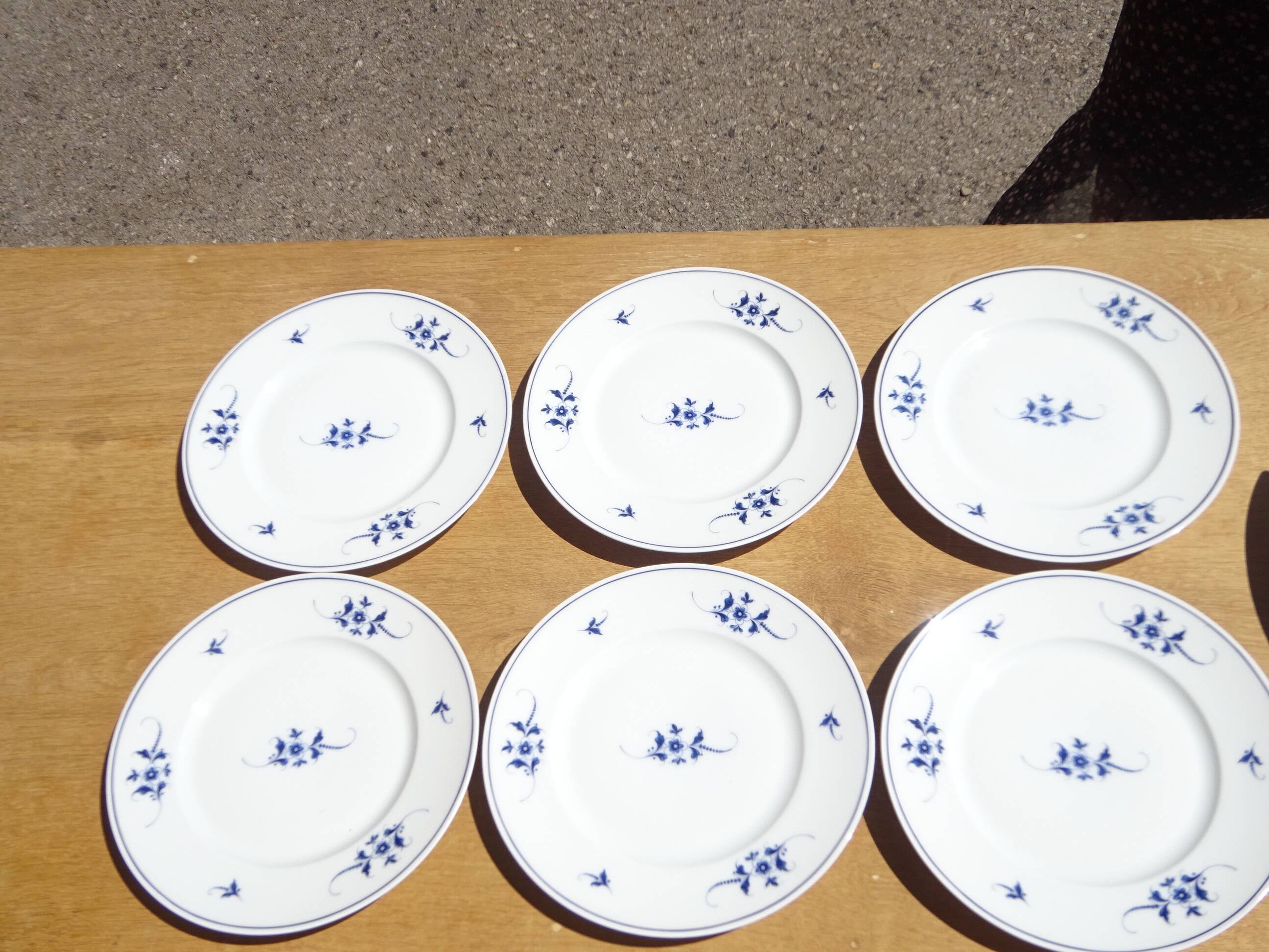 Dessert service, 13 pieces in Limoges porcelain, Bernardaud