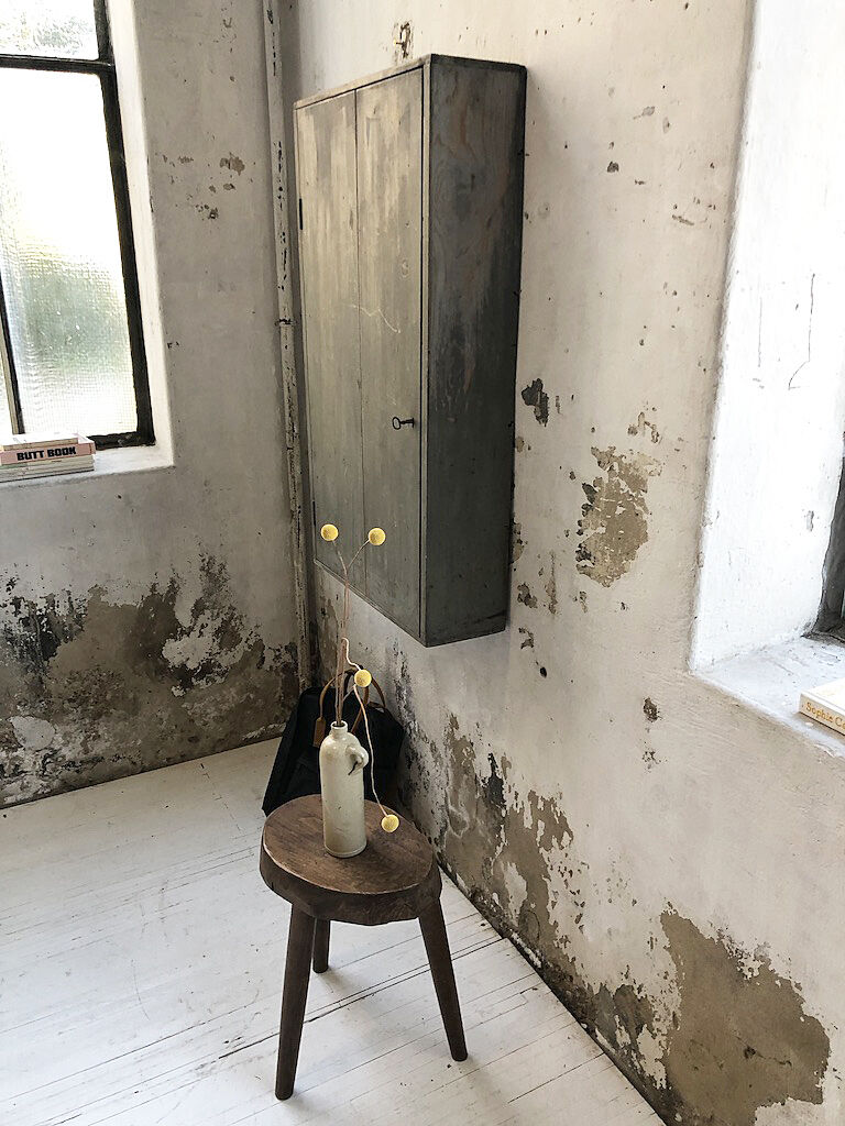 Wall craft furniture