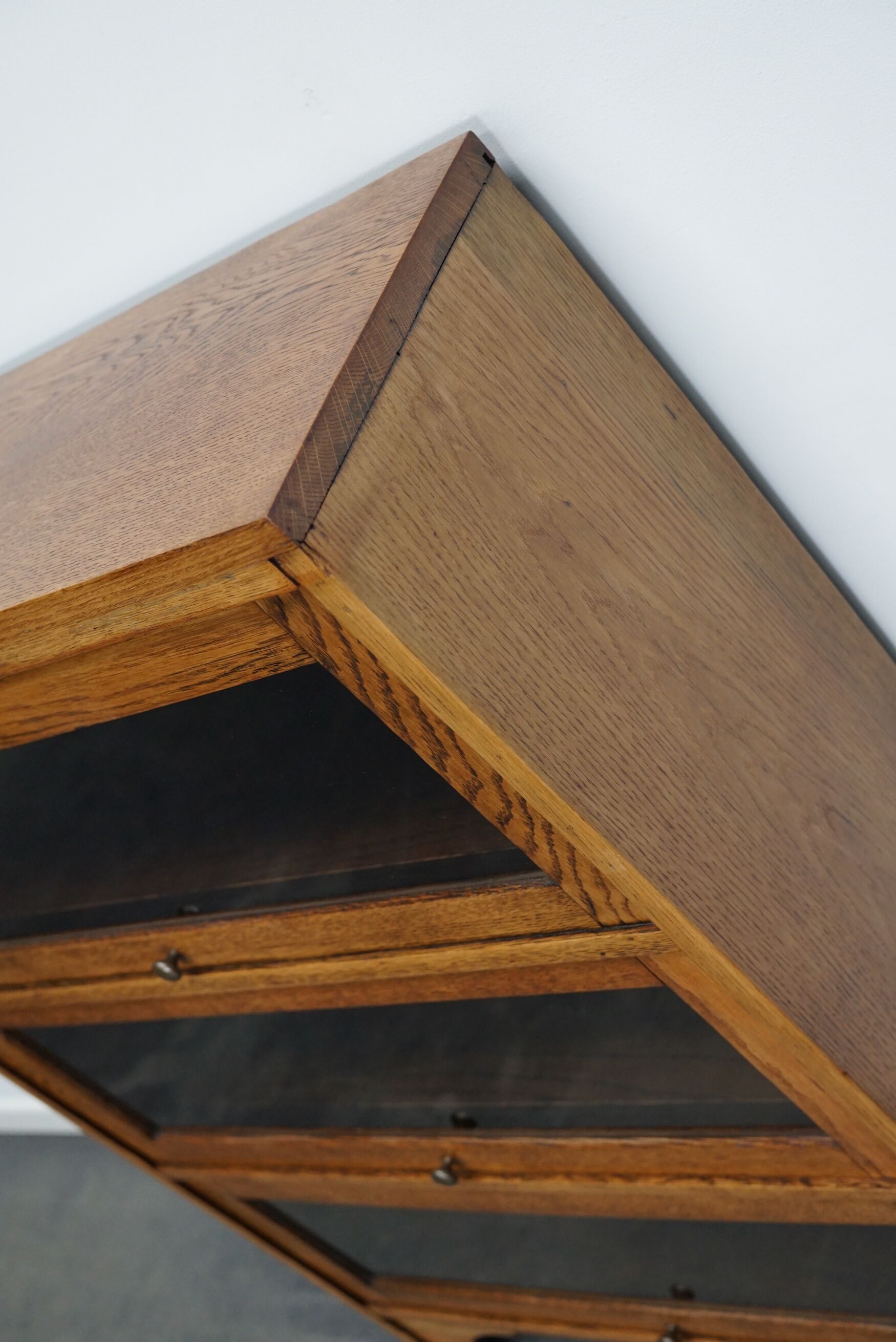German Oak Bookcase with Folding Doors In Style of Globe Wernicke, ca 1930s