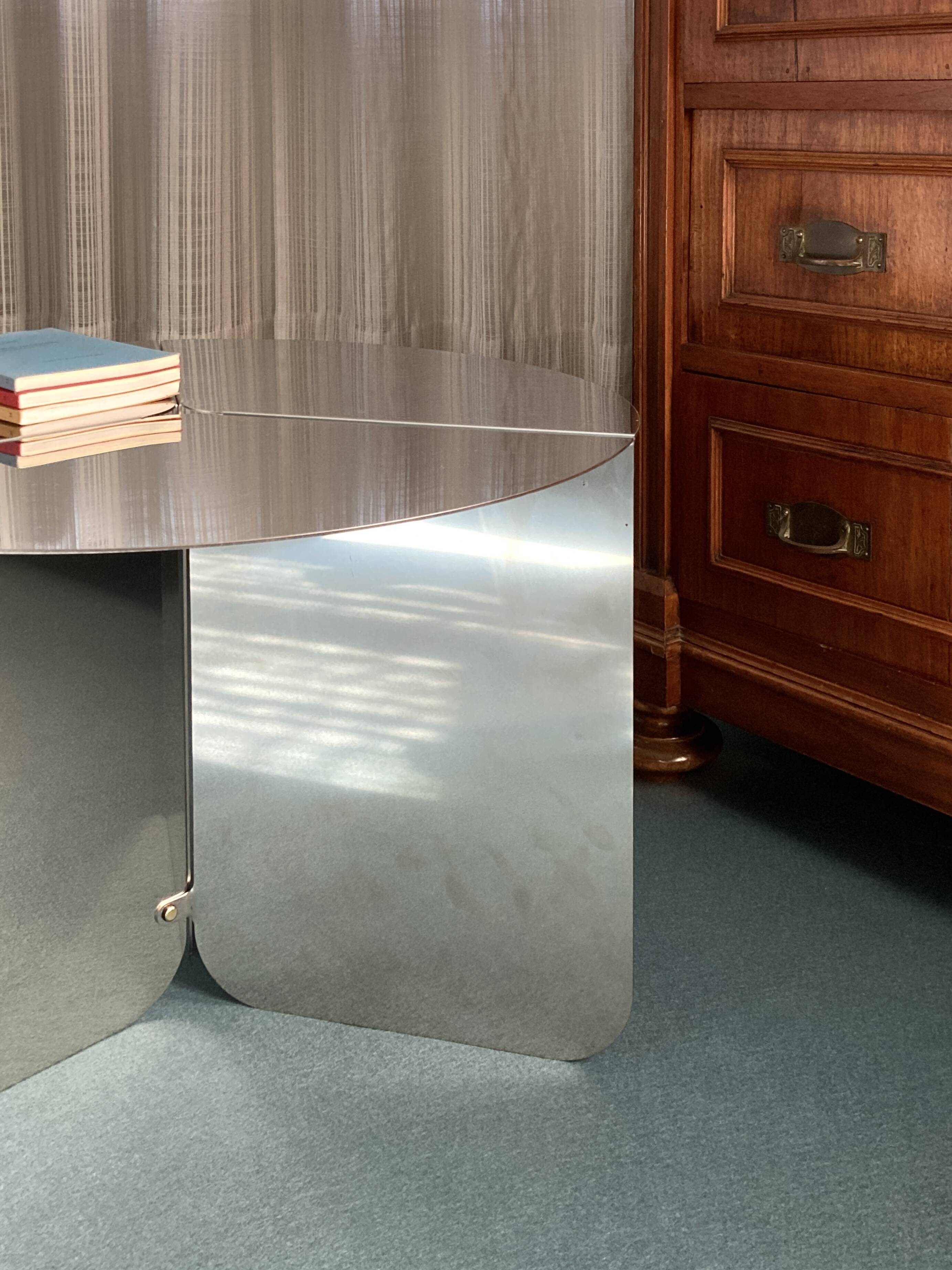 "120" coffee table in stainless steel, minimal design by folding metal