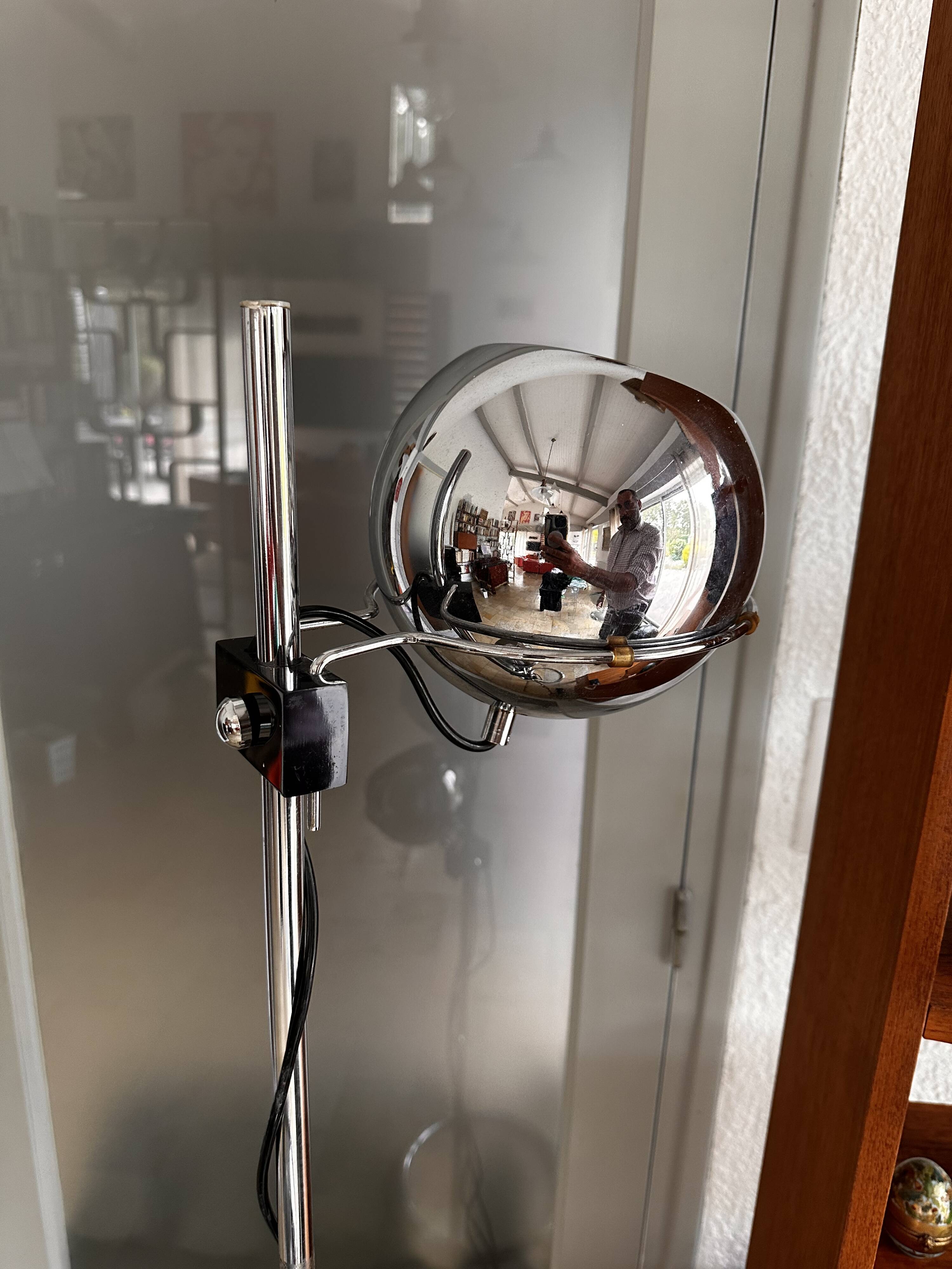 Eyeball floor lamp by Goffredo Reggiani