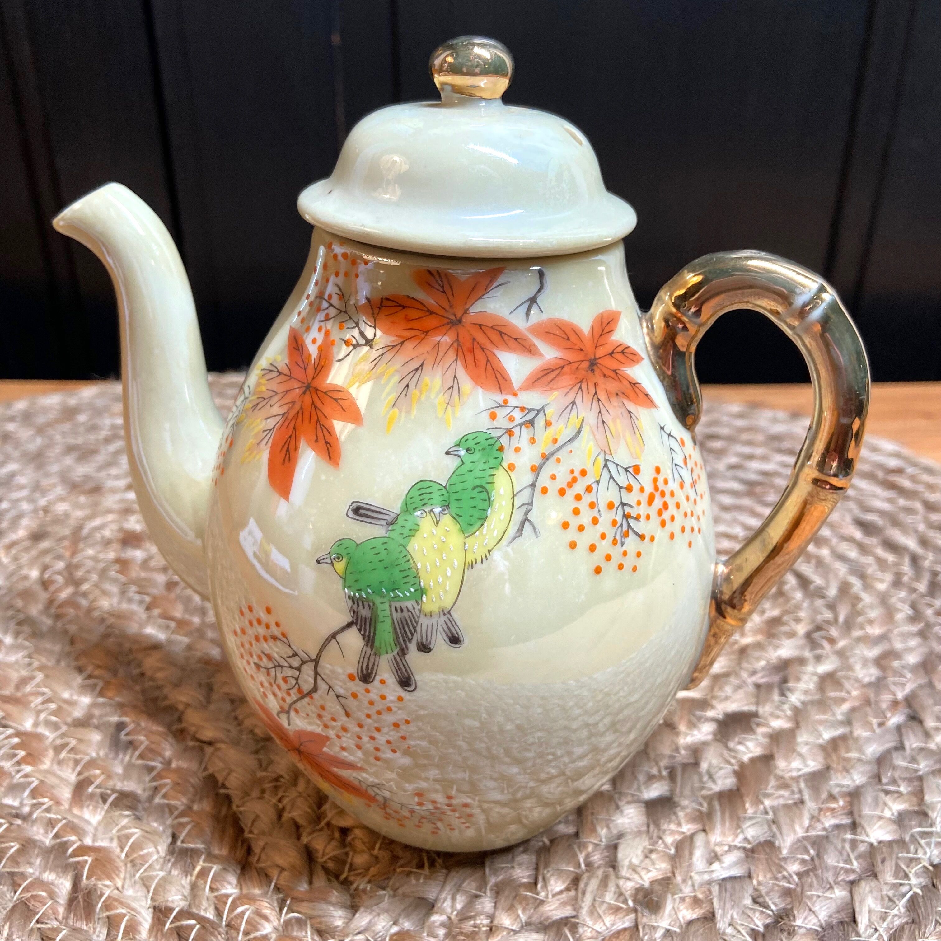Théière japonaise en porcelaine fine