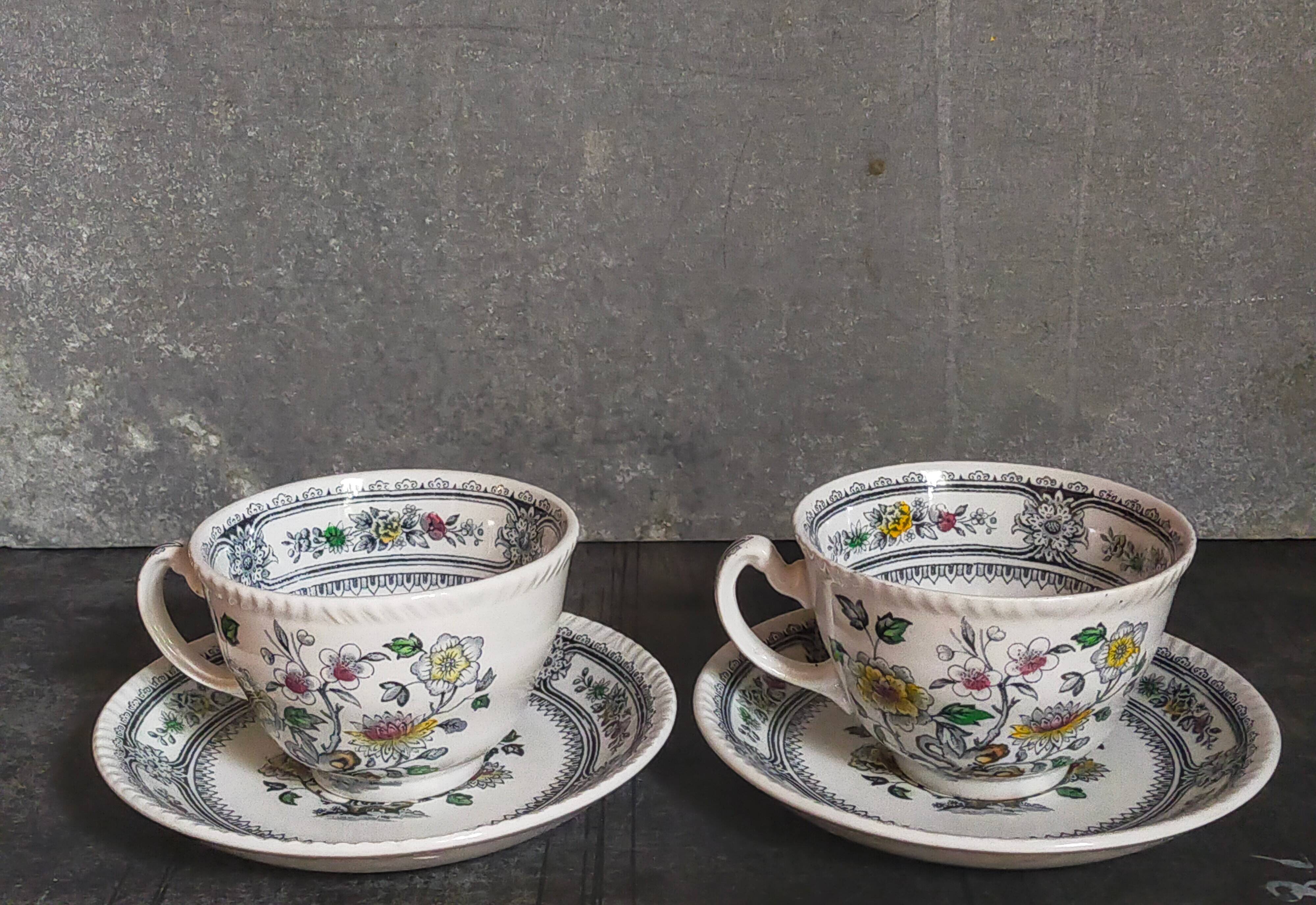 Two vintage wood & sons english lunches "dorset" service