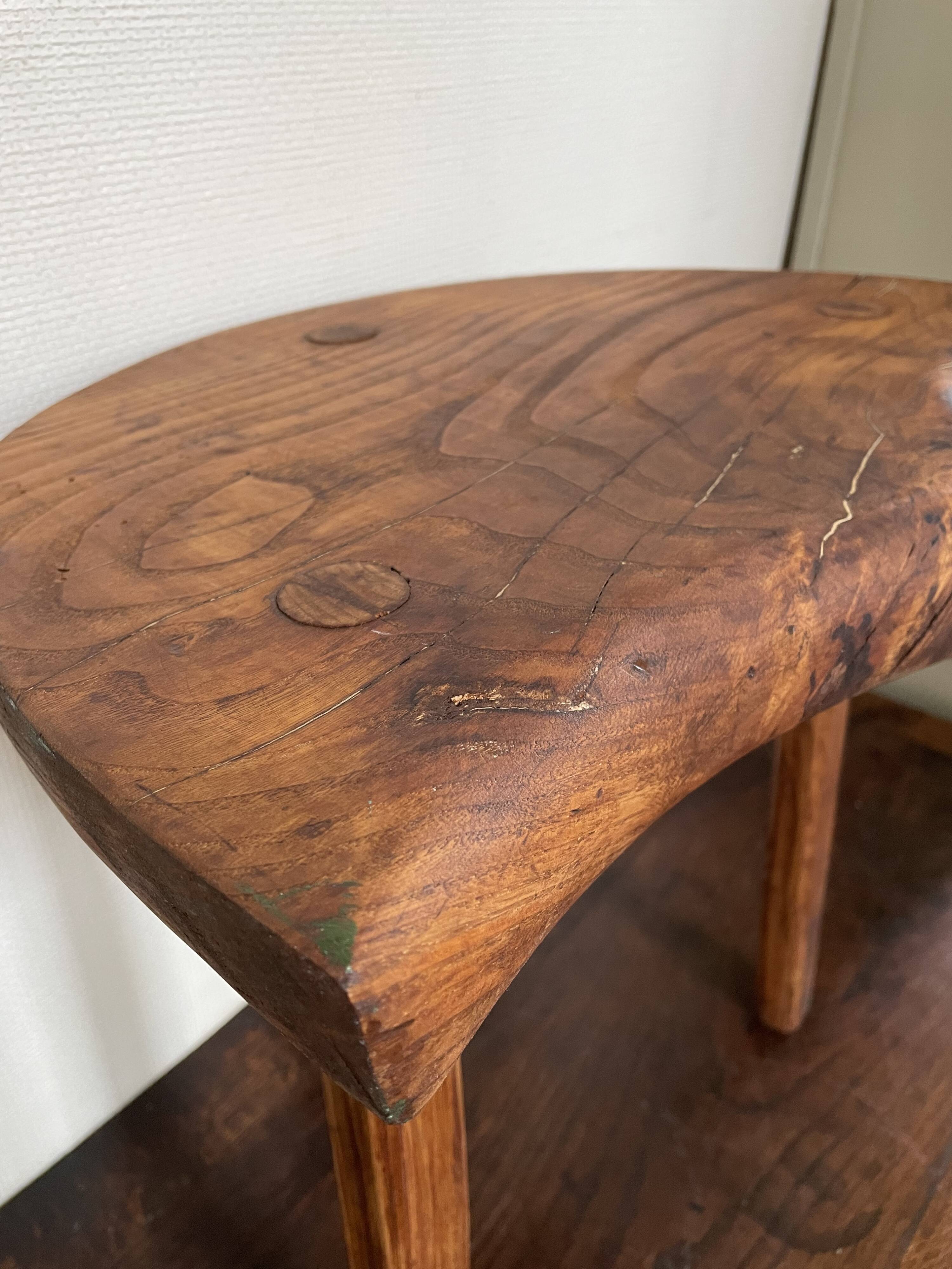 Tabouret tripode