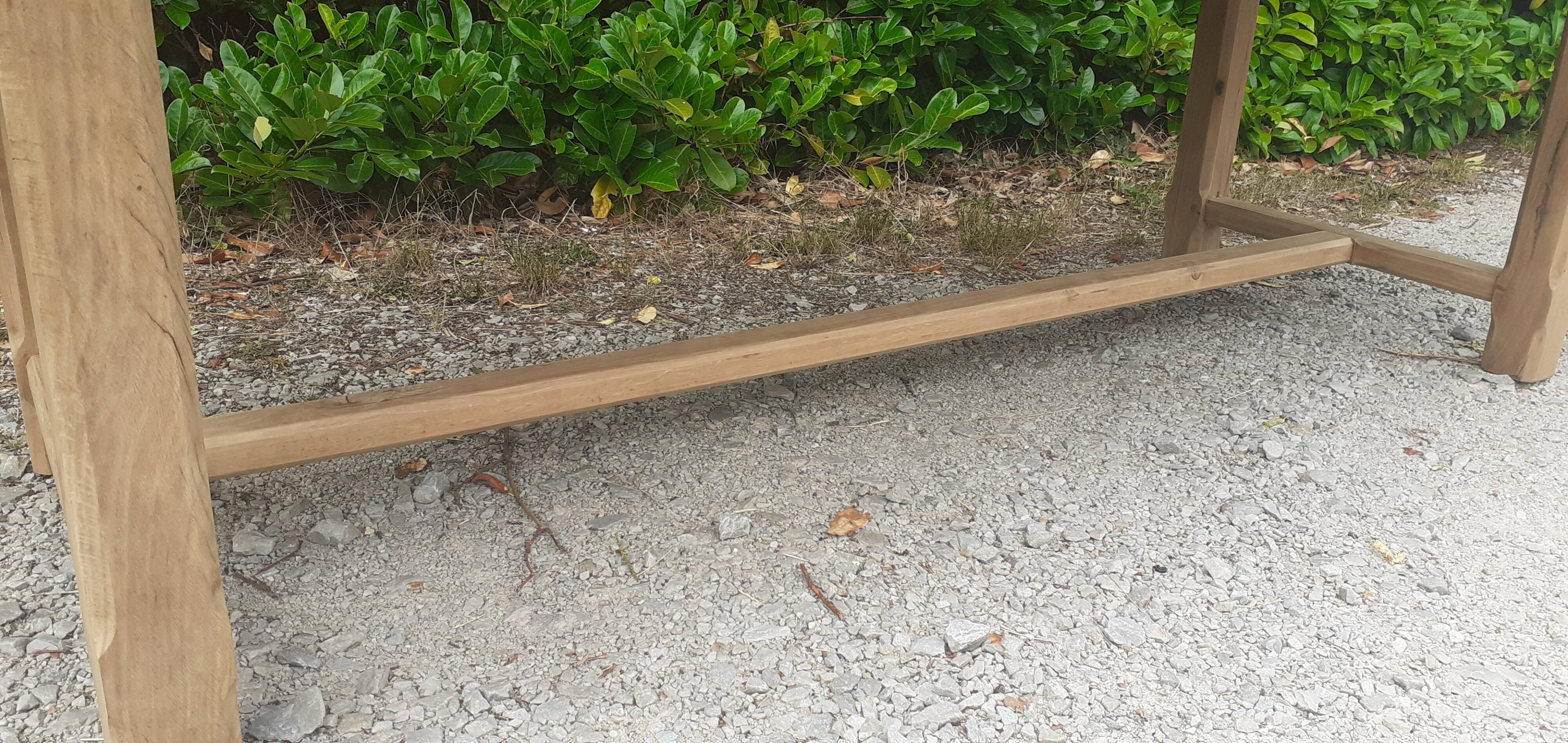 Farmhouse table in solid oak raw wood