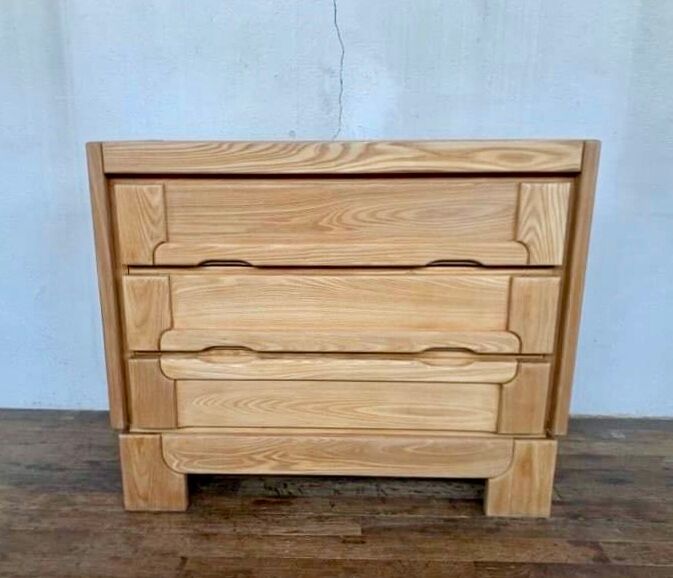 Modernist vintage chest of drawers in solid elm