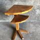 Guéridon d'angle en bois clair vintage