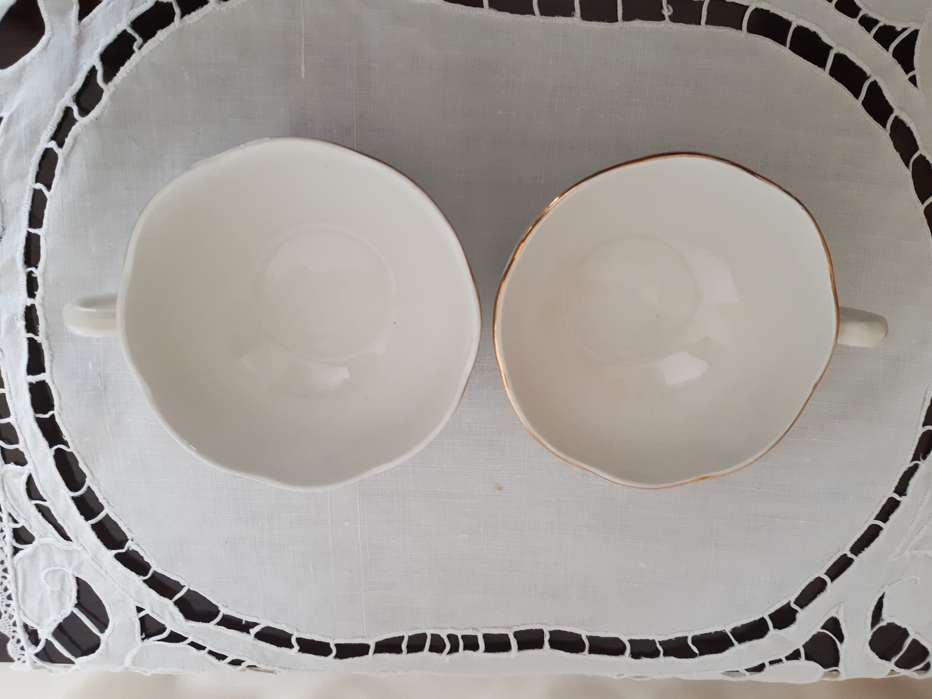 Set of 2 Sarreguemines porcelain tea cups