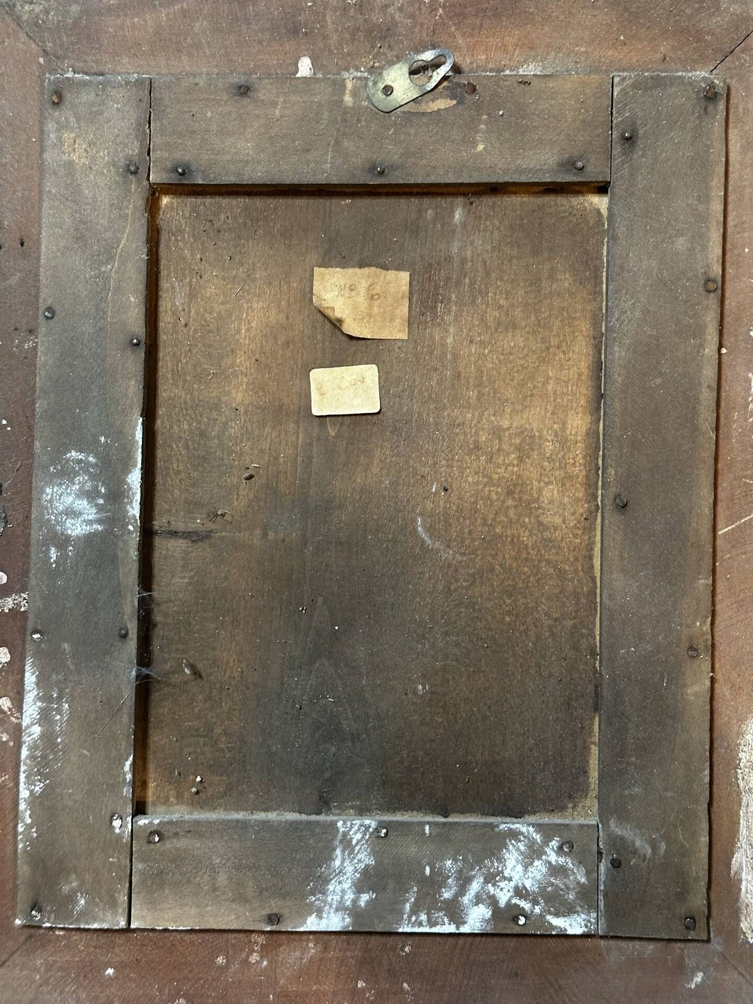 Tableau alpin en bois sculpté et peint