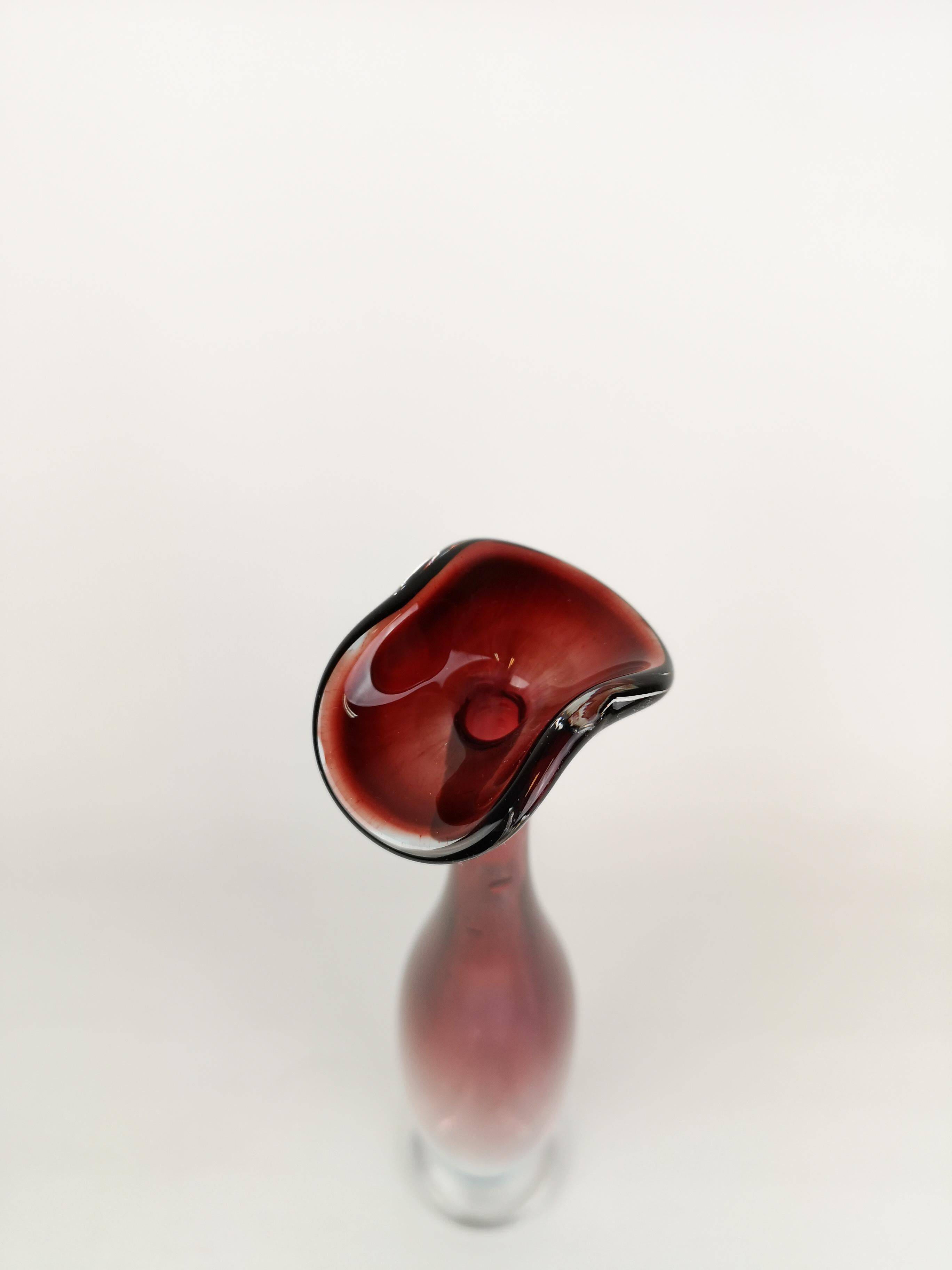 Midcentury display vase by Nils Landberg, Orrefors, circa 1950.