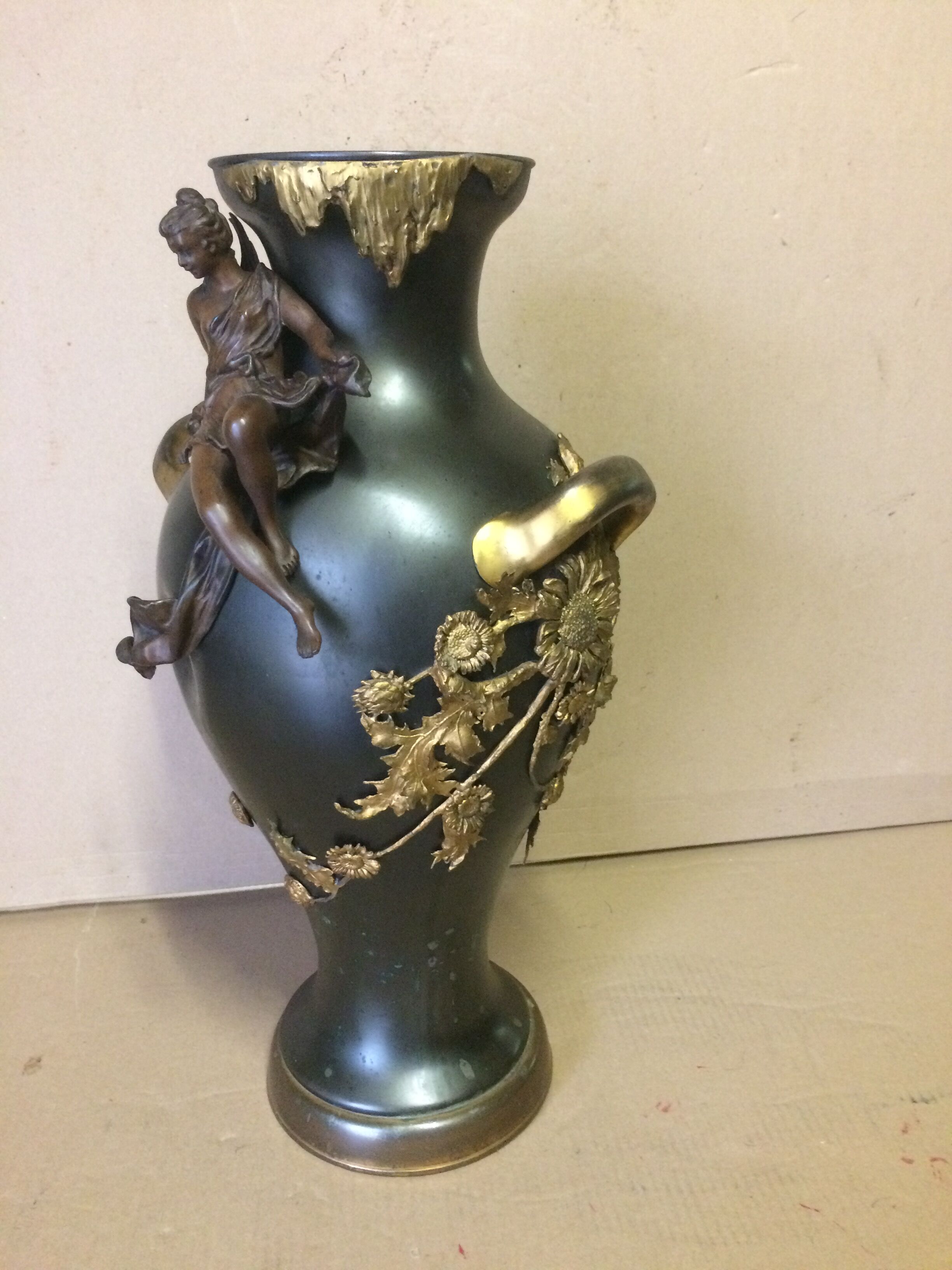 Large Art Nouveau vase in patinated and gilded metal period 1880 1900
