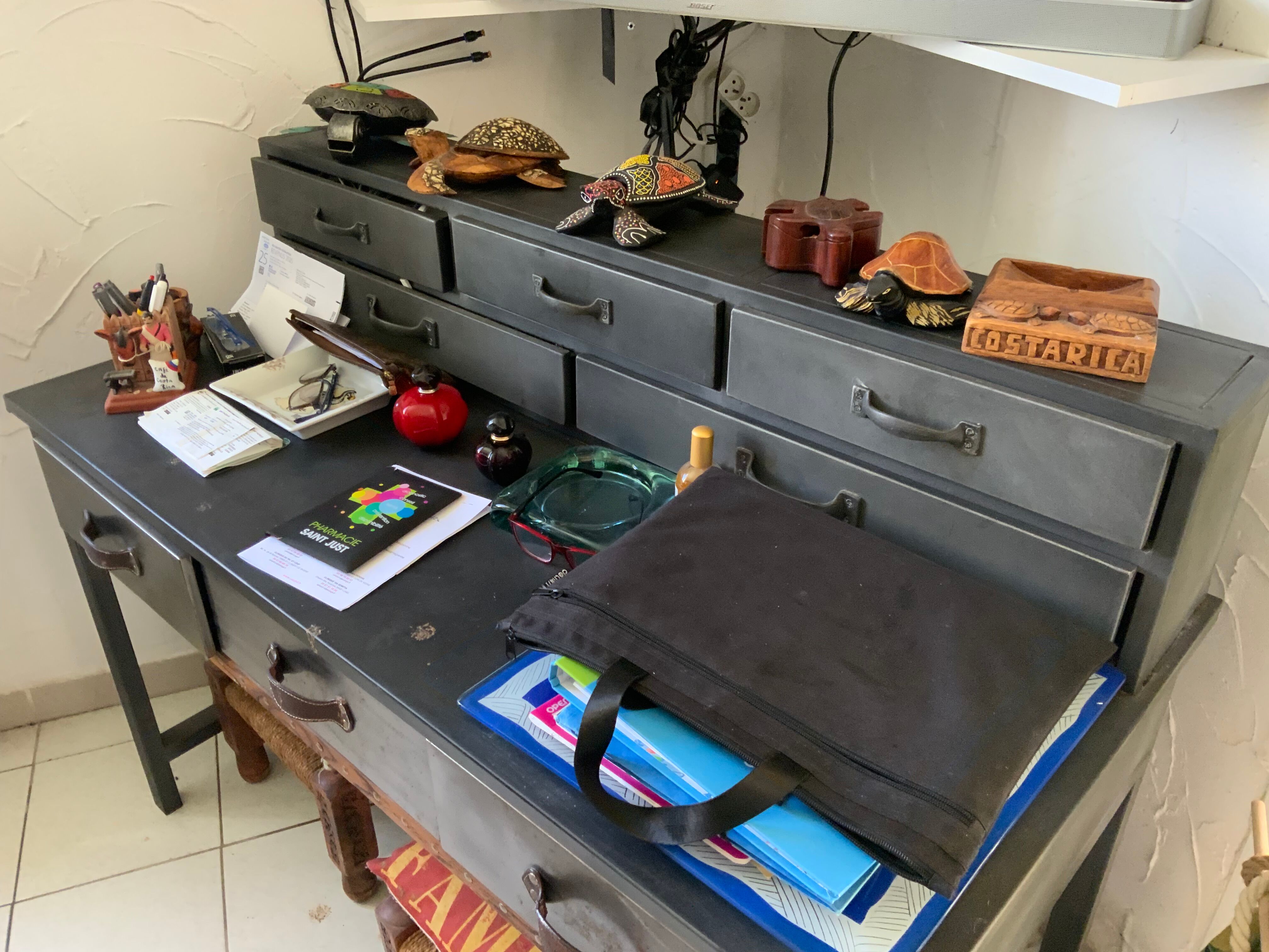 Meuble de bureau en acier et bois cuir
