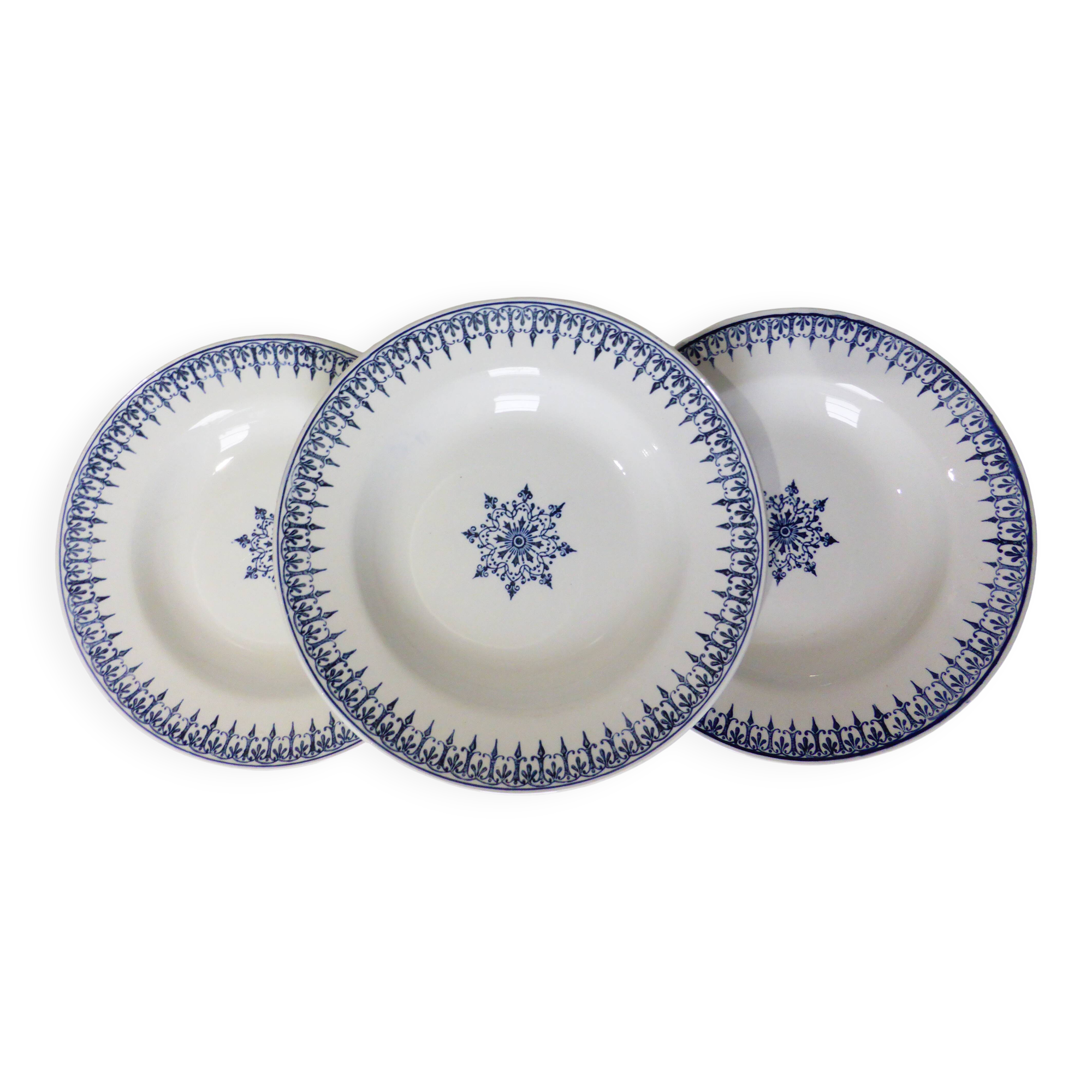 3 assiettes creuses vintage de St Amand modèle Primax 211255