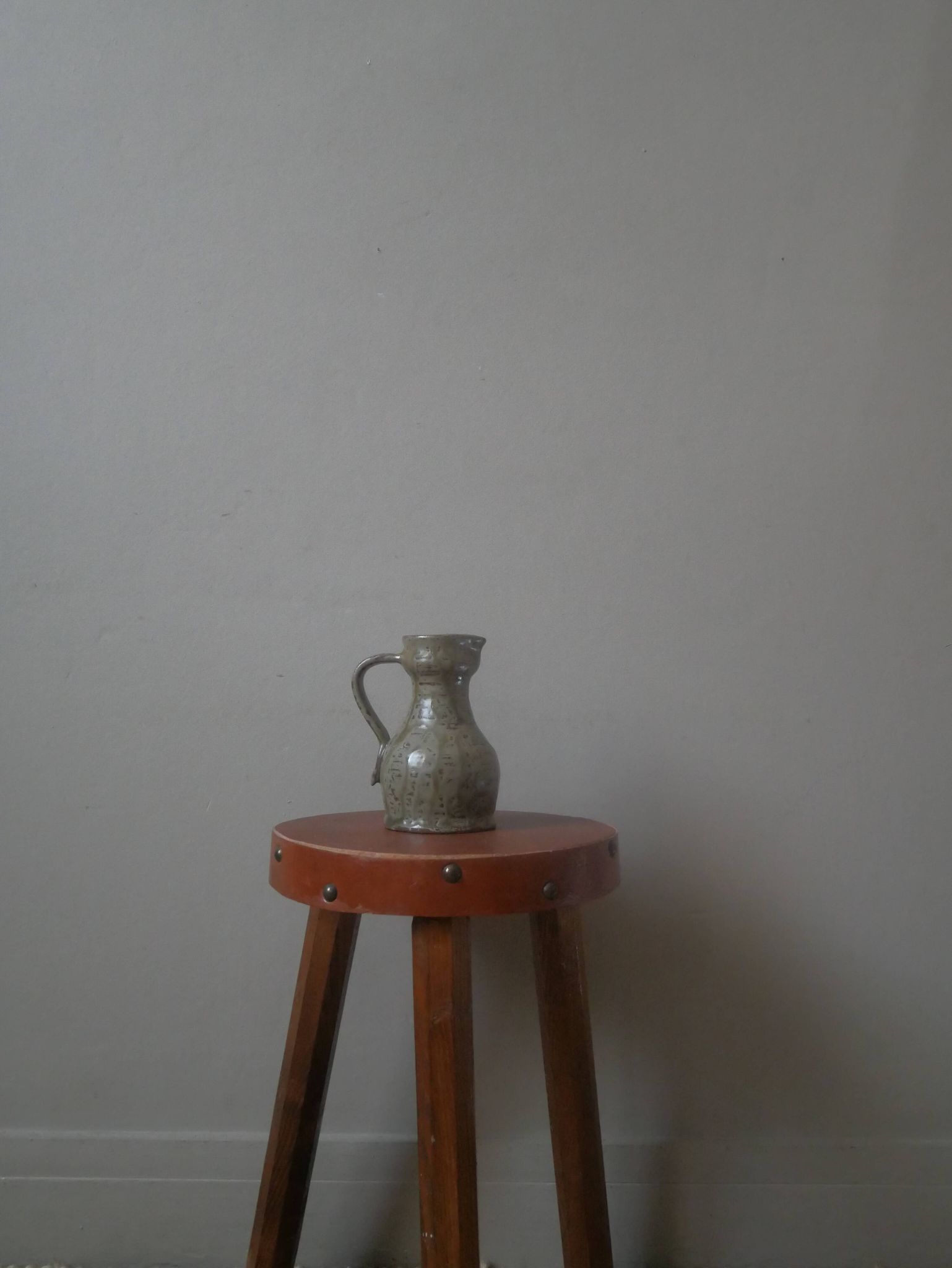Ceramic pitcher vase with handle handmade pottery artisanal manufacturing Scandinavian country decoration