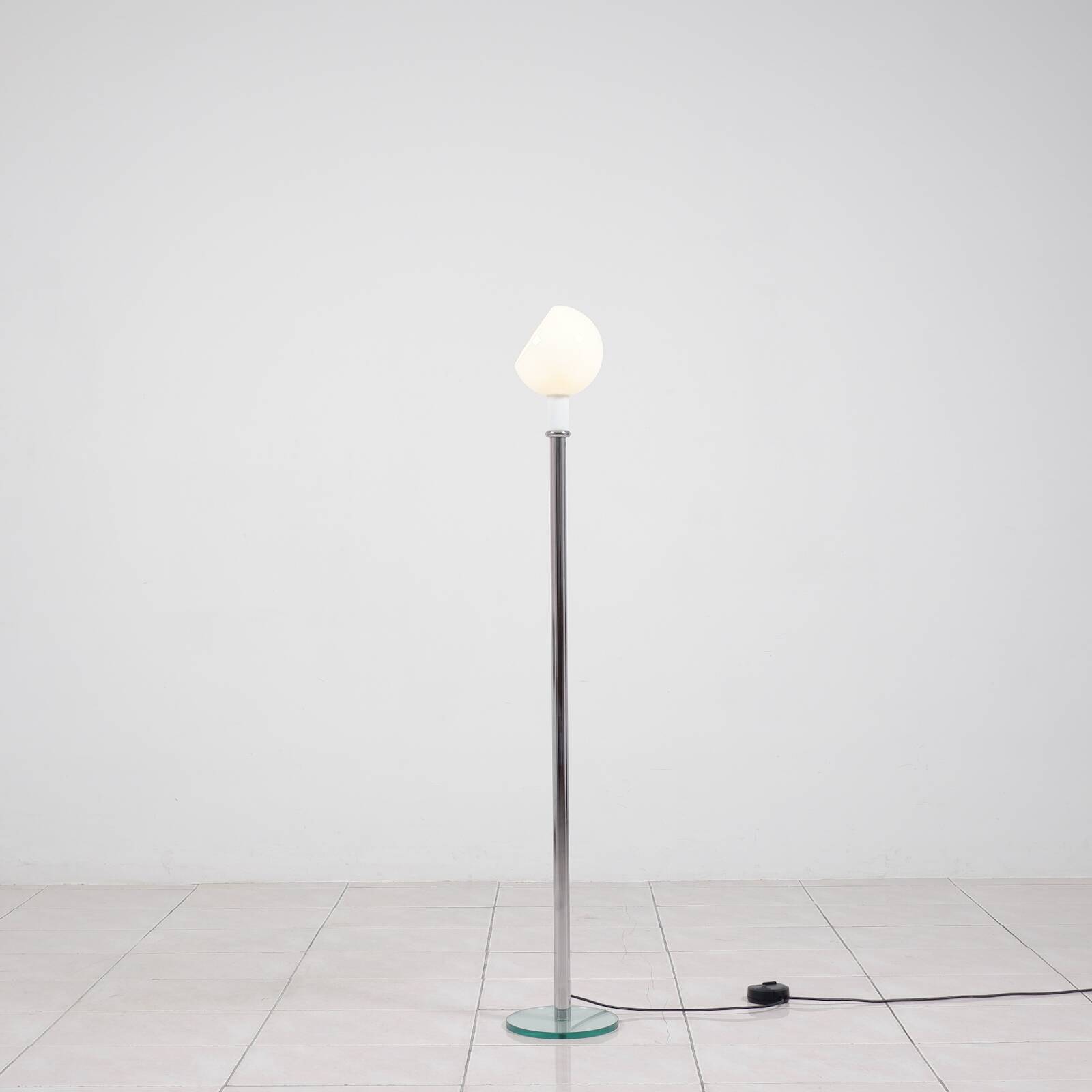 „Parola“ floor lamp by Gae Aulenti for Fontana Arte – special edition