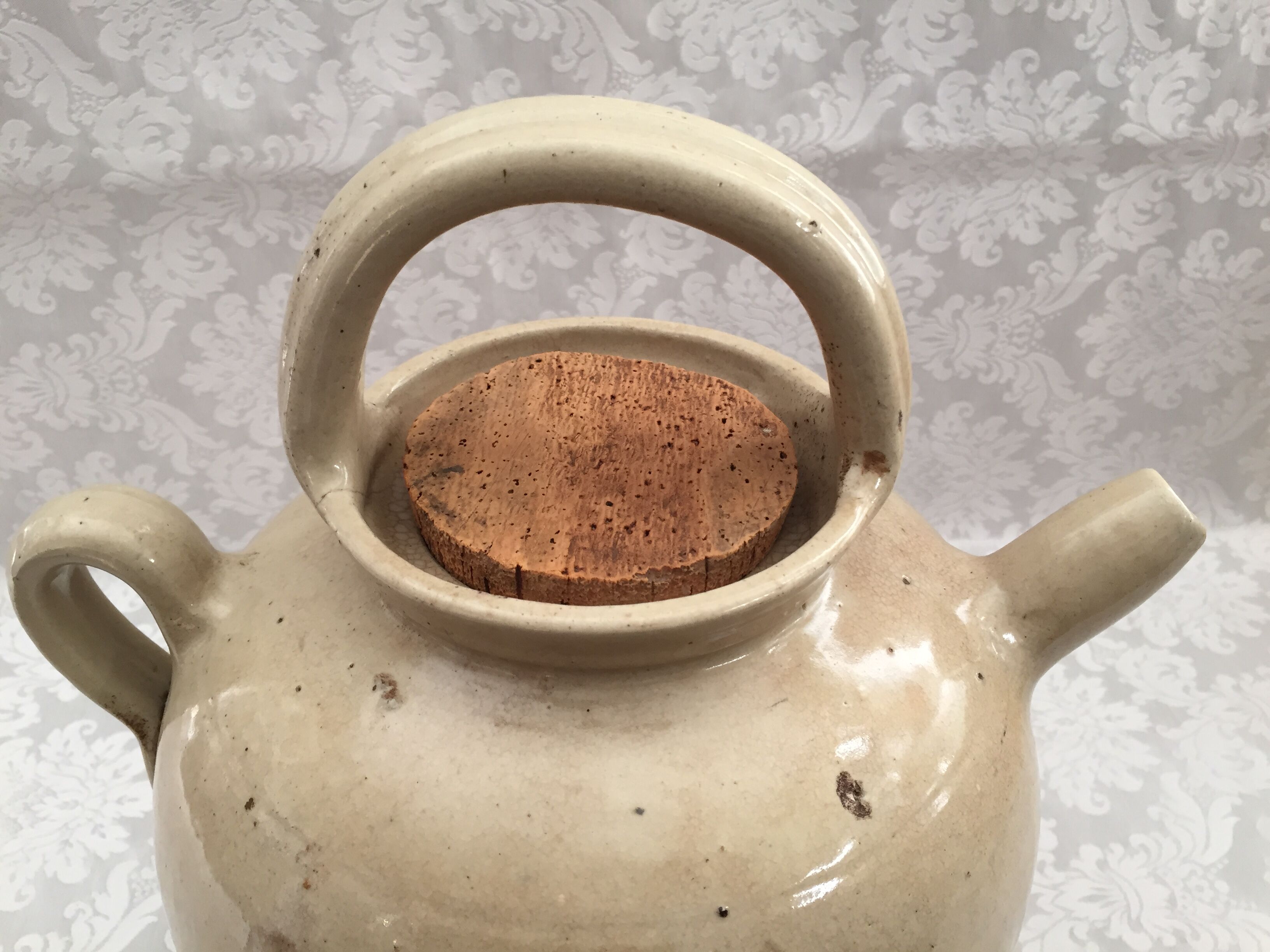 Old beaked jug gargoulette pichet chevrette terracotta