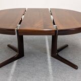 Baumann extendable dining room round table, France circa 1970.