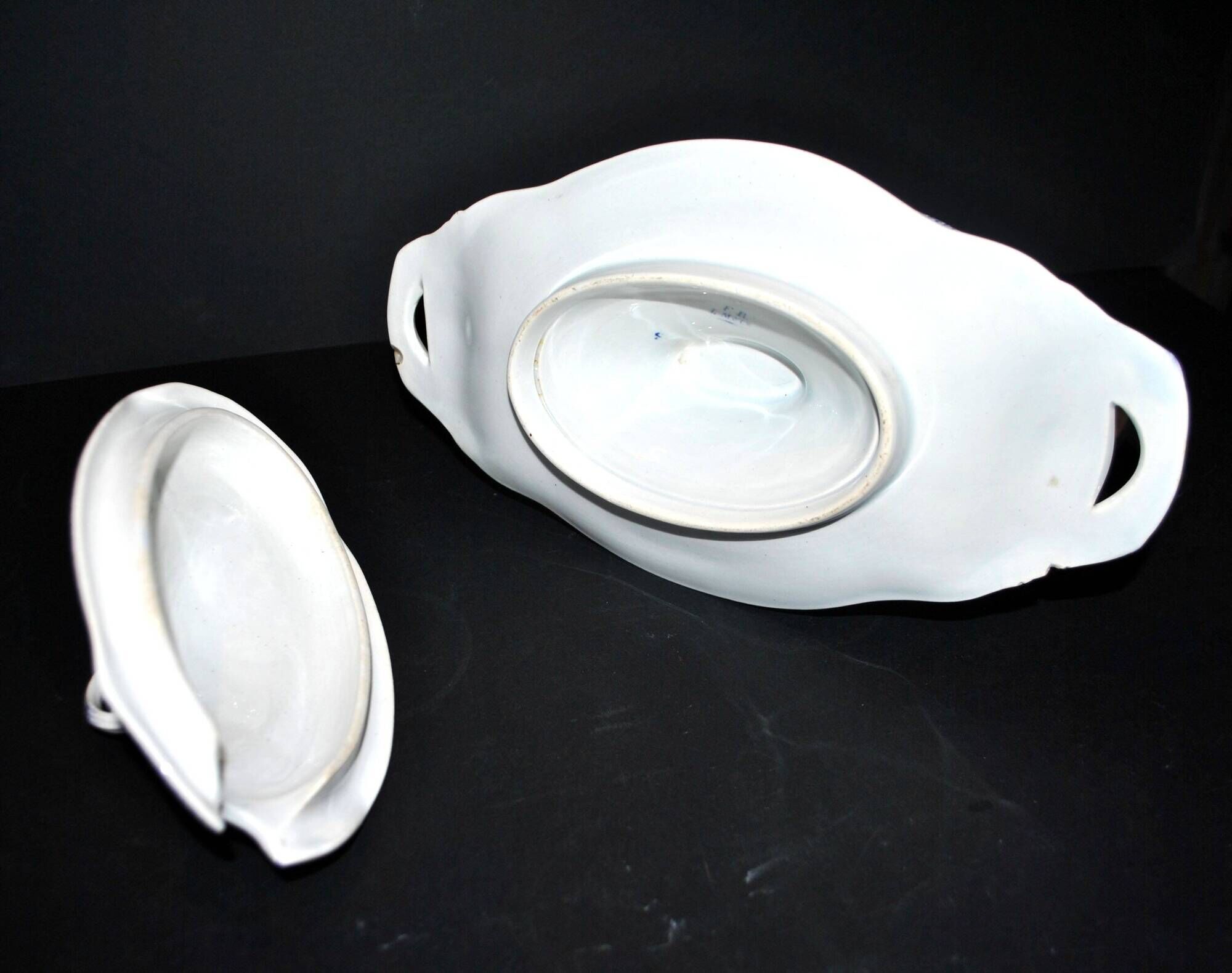 Antique earthenware sauceboat from CREIL MONTEREAU LM&Cie 1840-1870