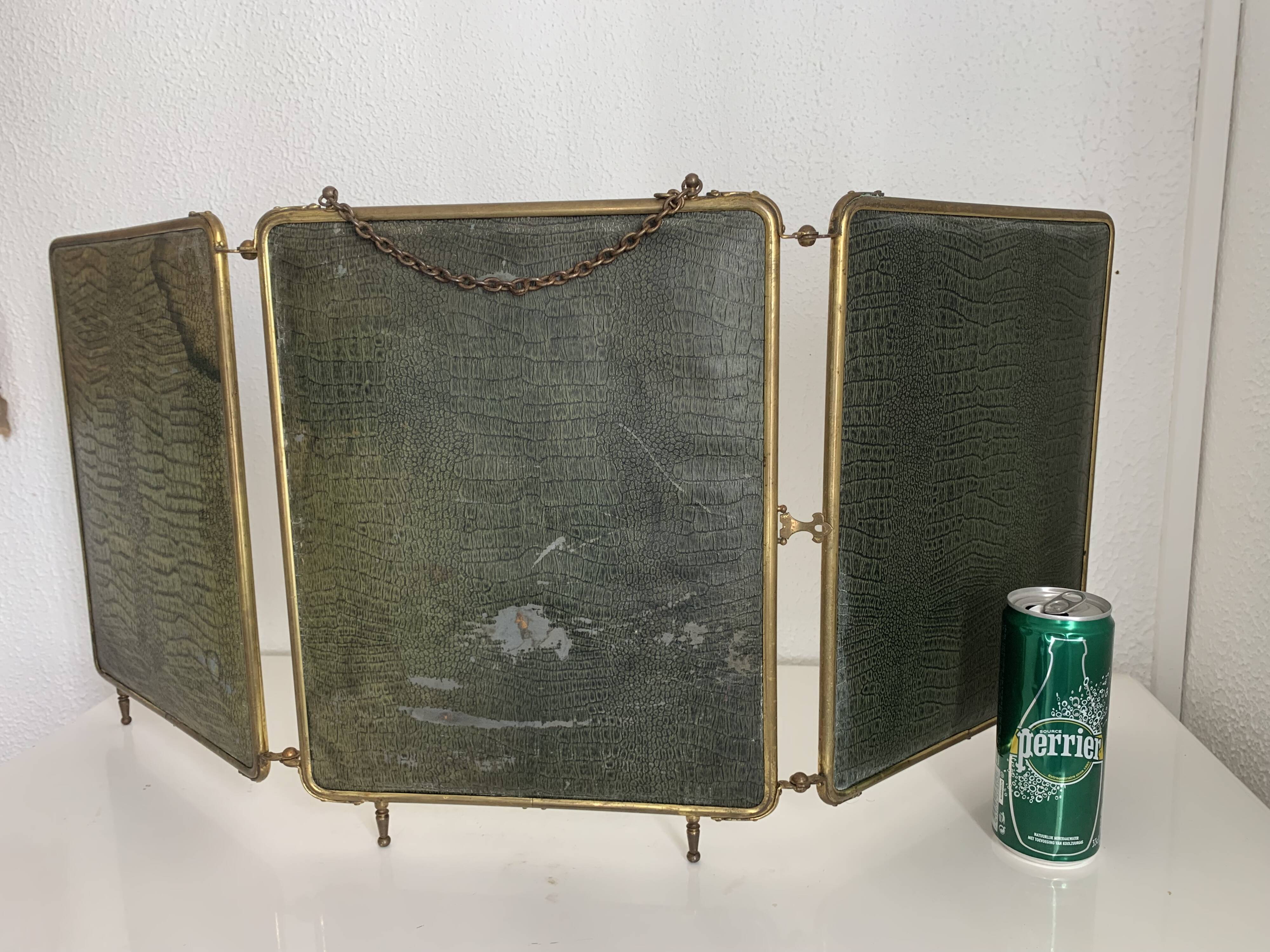 Vintage 1920s triptych barber mirror in gold and green faux crocodile leather - 37 x 87