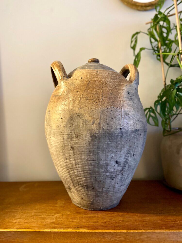 Enamelled ceramic jar