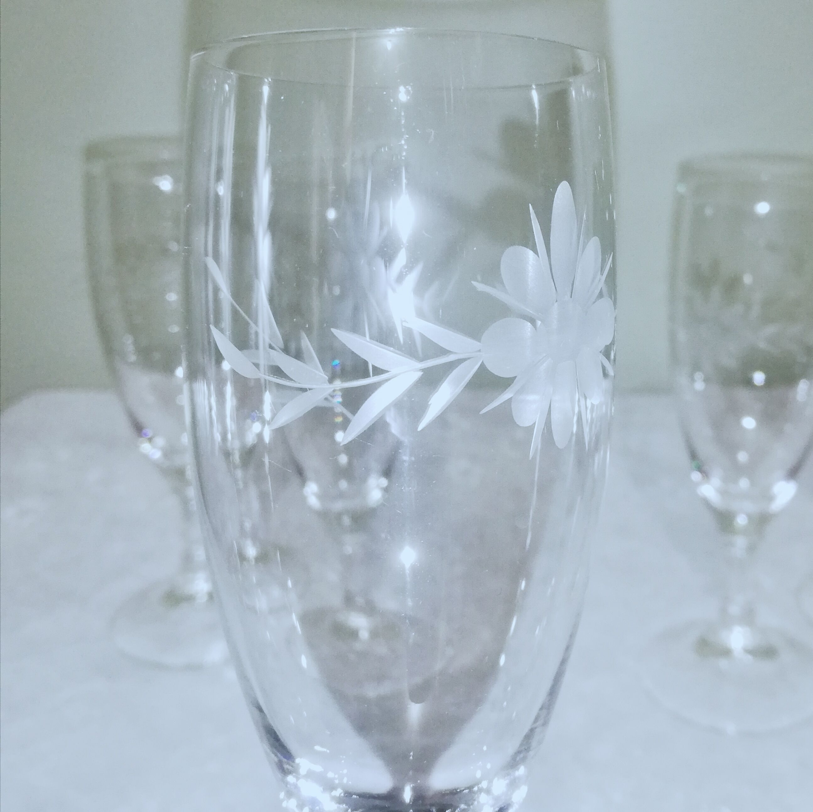 5 crystal champagne flutes
