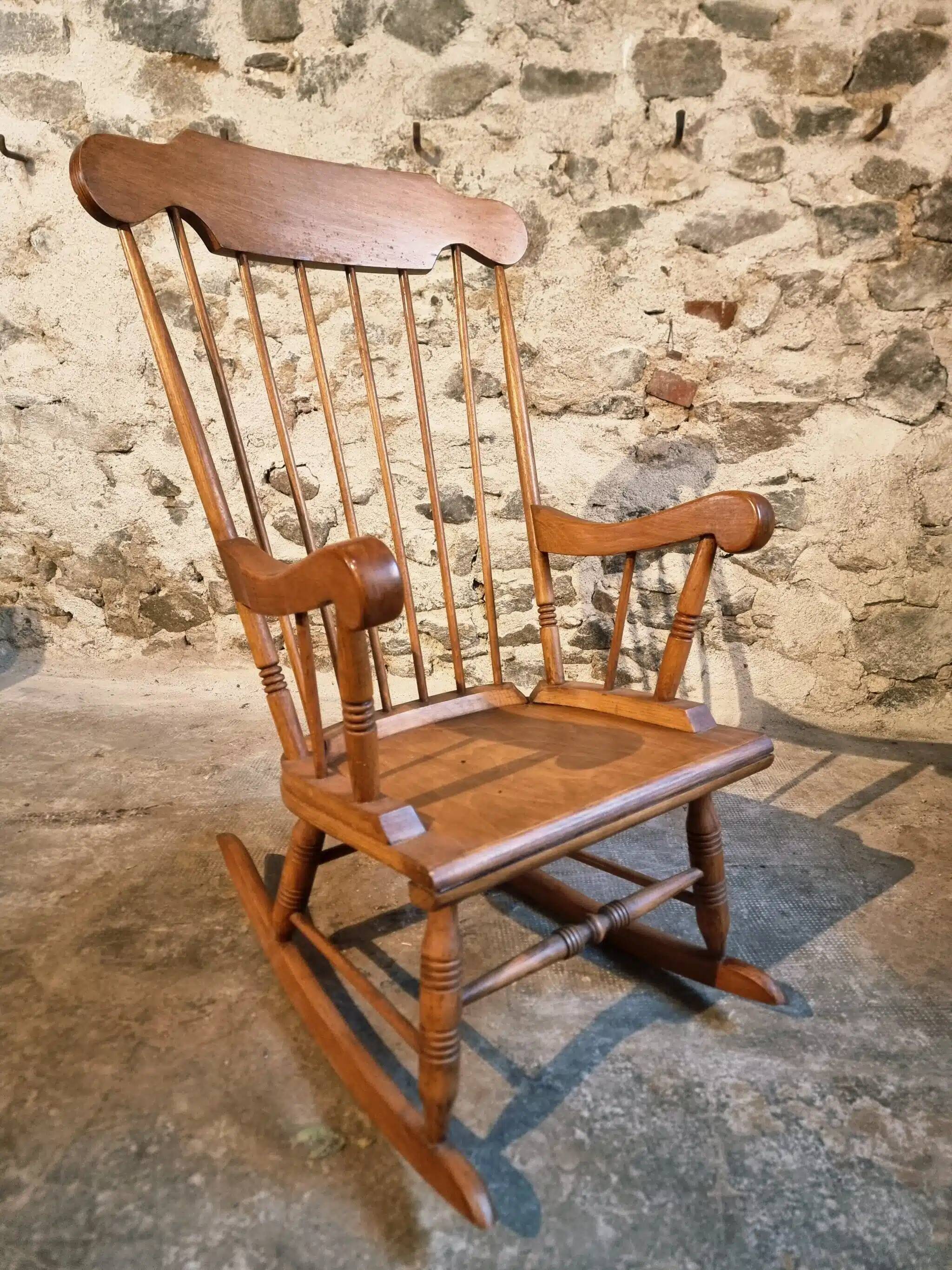 Vintage French Beech Rocking Chair – Mid-20th Century Windsor Style
