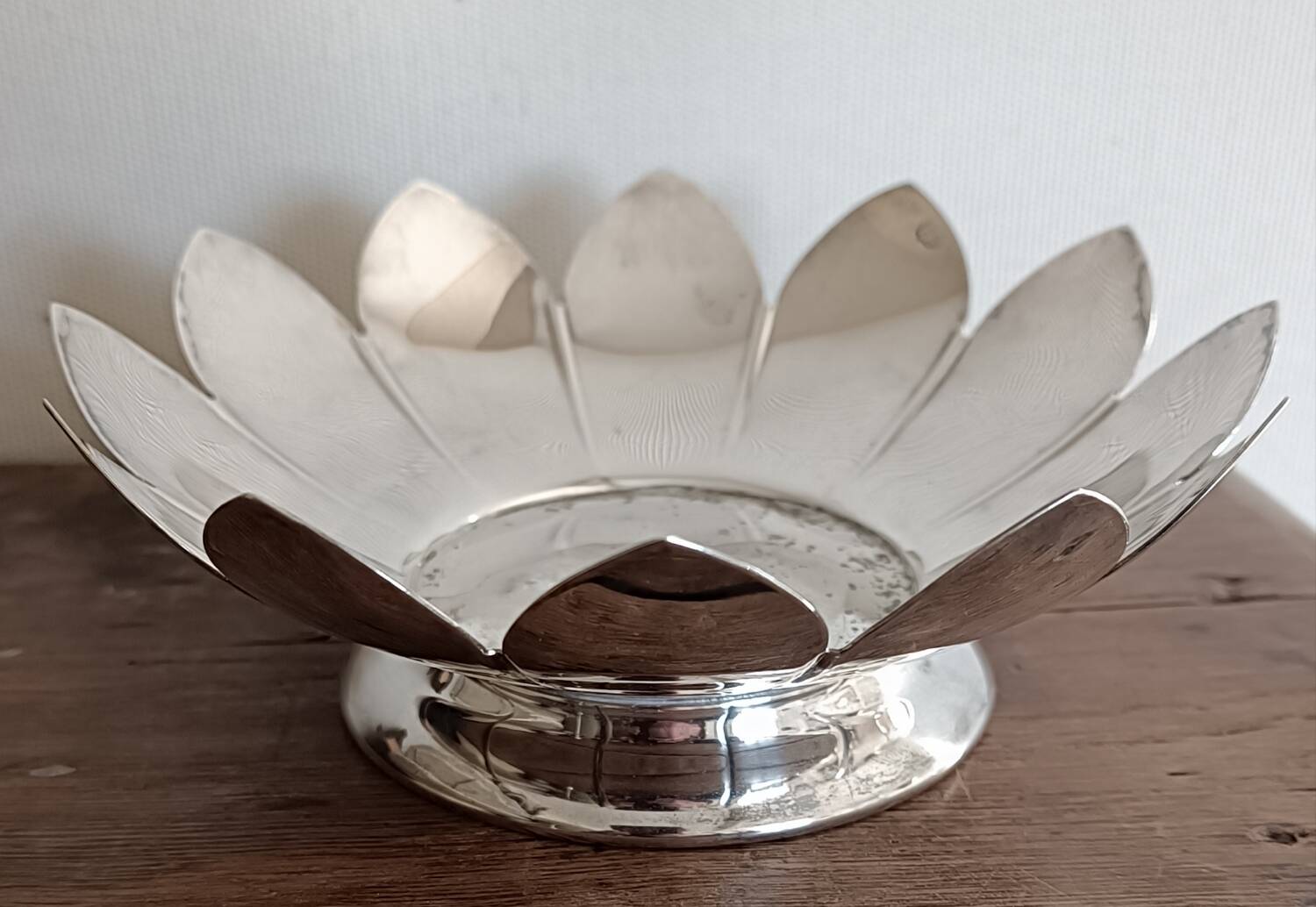 Coupelle lotus en métal argenté