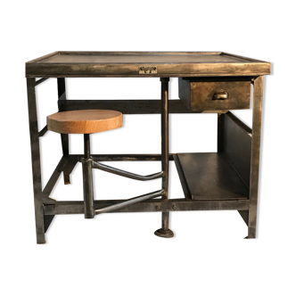 Postal sorting table