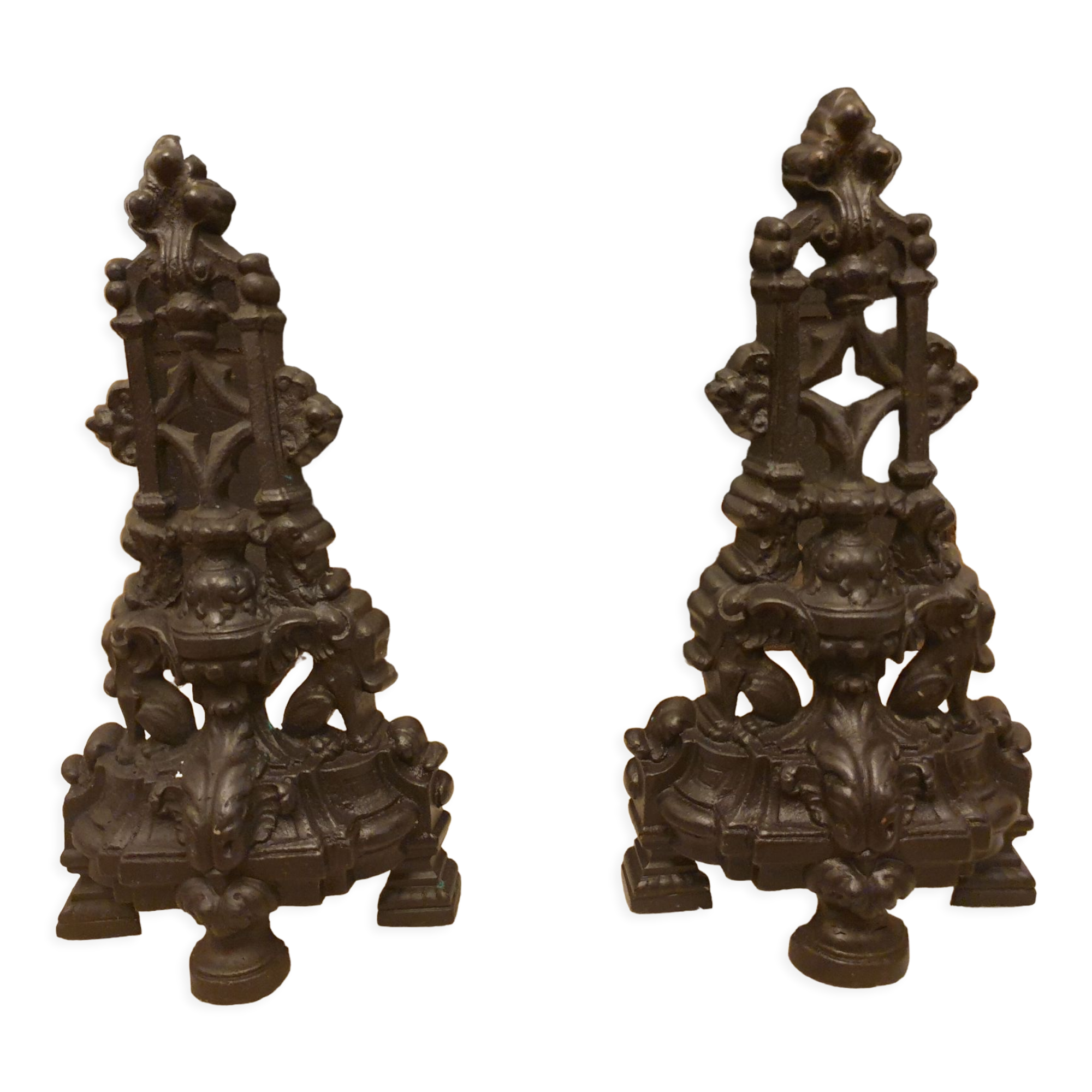 Cast iron chenets