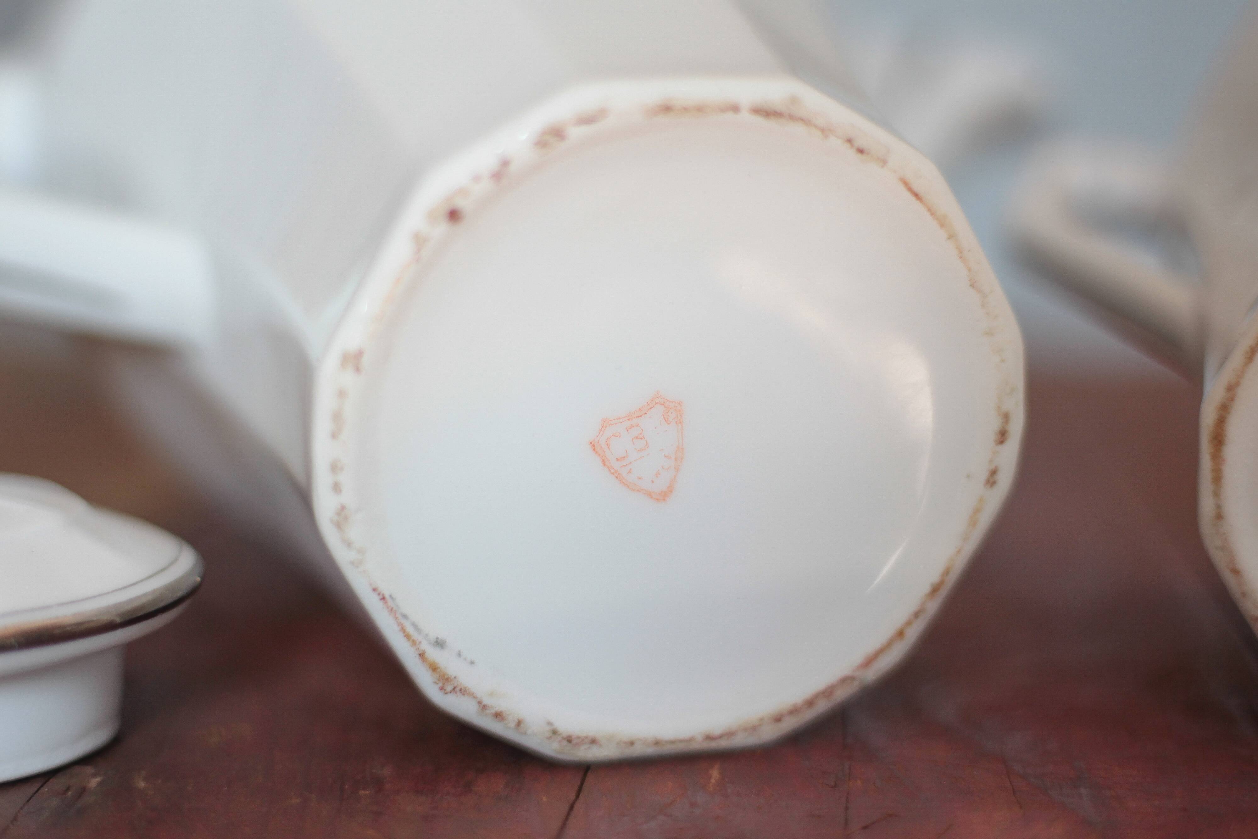 Art Deco porcelain teapot and its sugar bowl, porcelain coffee pot, kitchen.