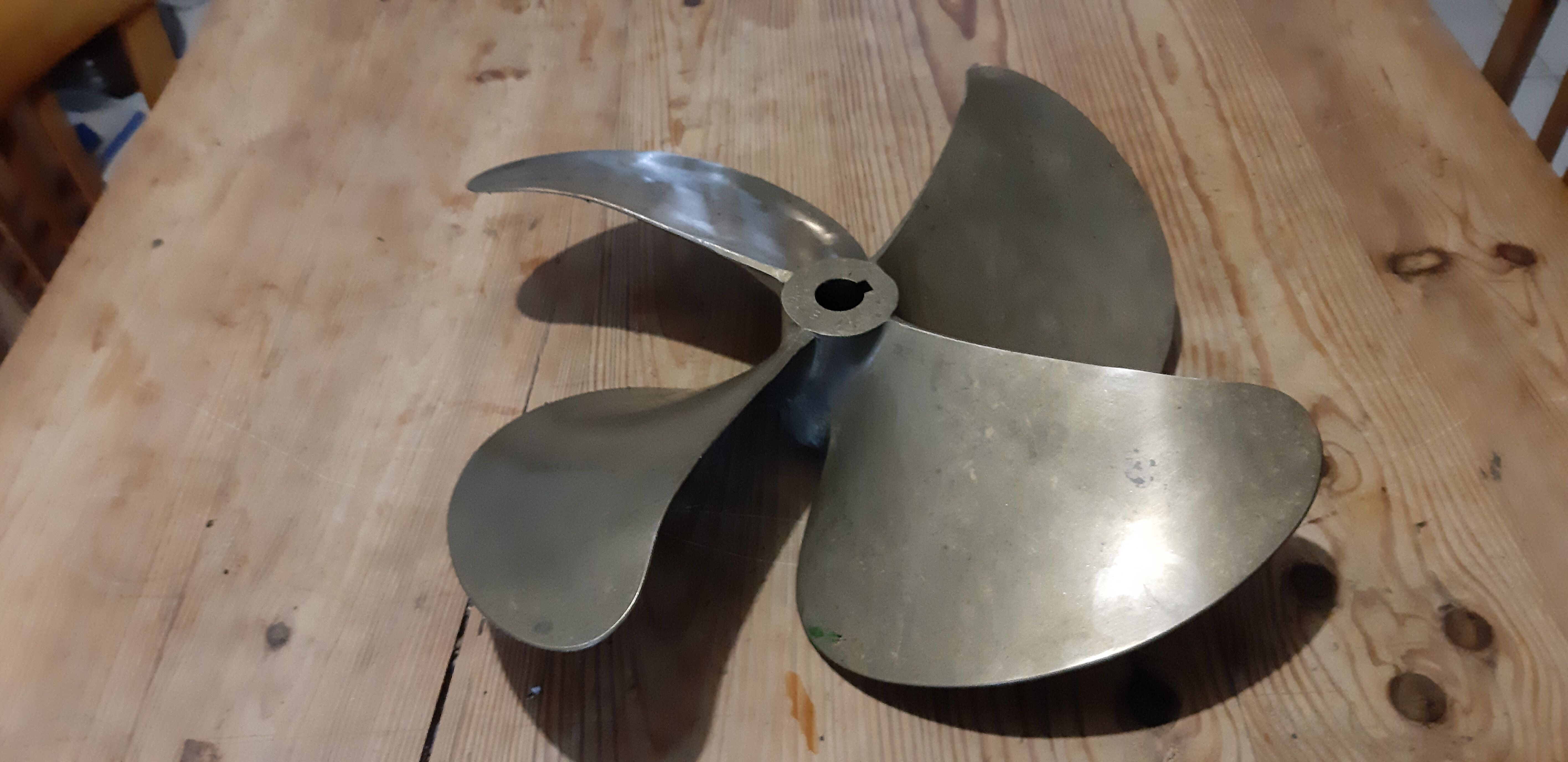 Radice bronze boat propeller