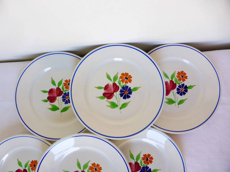 6 vintage dinner plates from the Badonviller factory