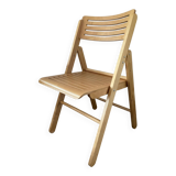 Vintage folding chair in beech