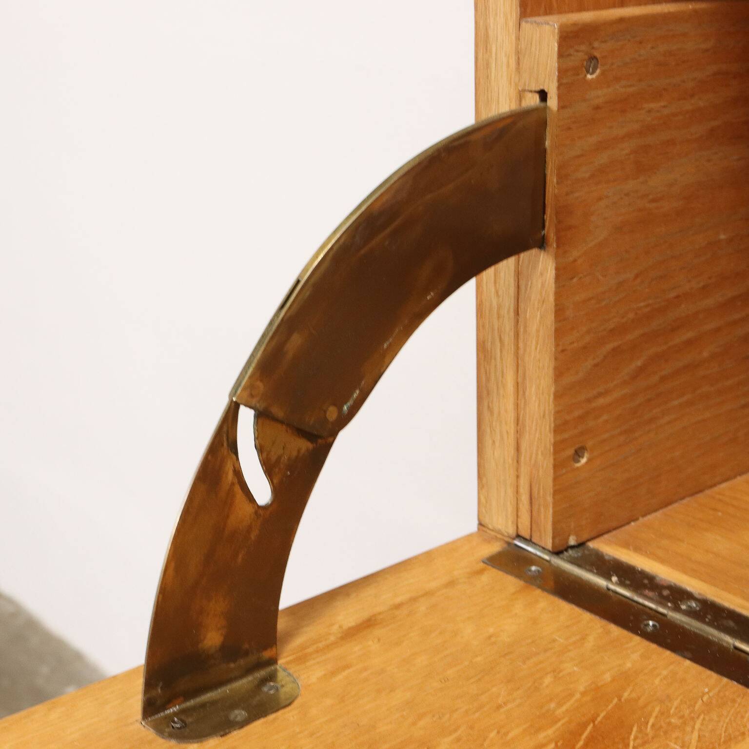 Wall sideboard from the 1950s