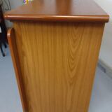 Oak-plated dresser 1980