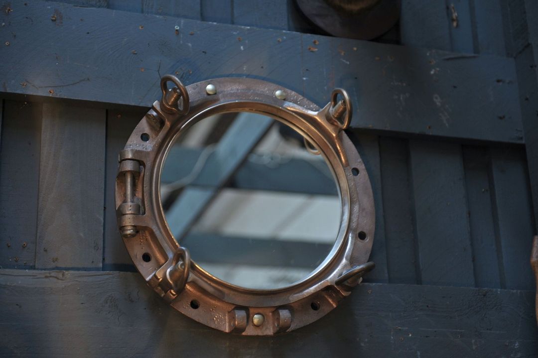 Bronze boat porthole mirror 1920 45x45cm